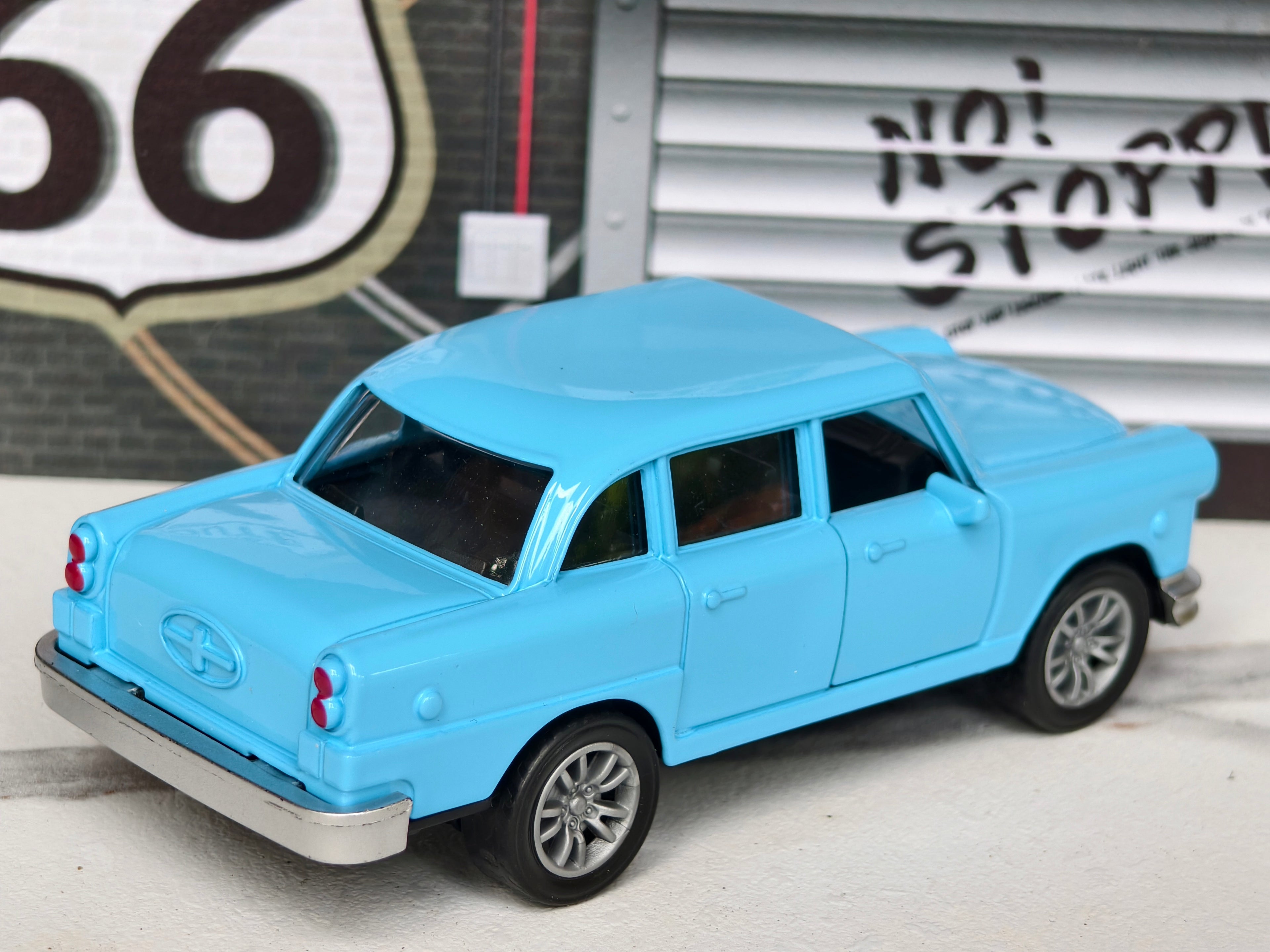 Checker Marathon 1:36 Scale Vintage Car
