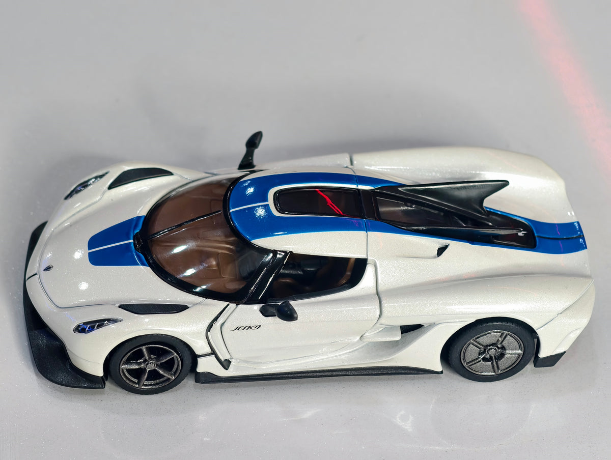 KiNSMART Official Licensed Koenigsegg Jesko Absolut Livery Edition 1/36 scale