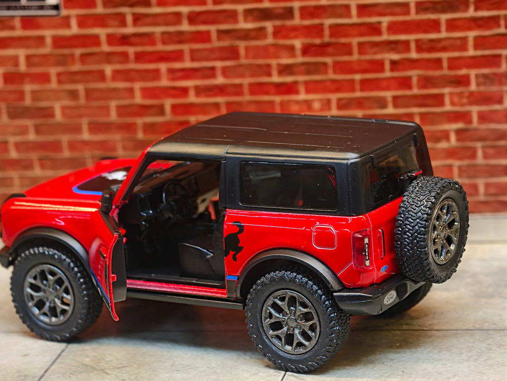 Kinsmart Official Licensed  2022 Ford Bronco 1:38 Scale