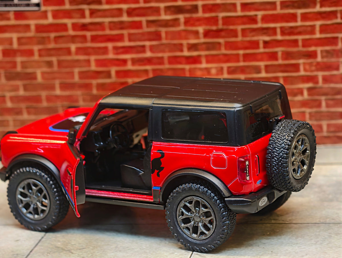 Kinsmart Official Licensed  2022 Ford Bronco 1:38 Scale