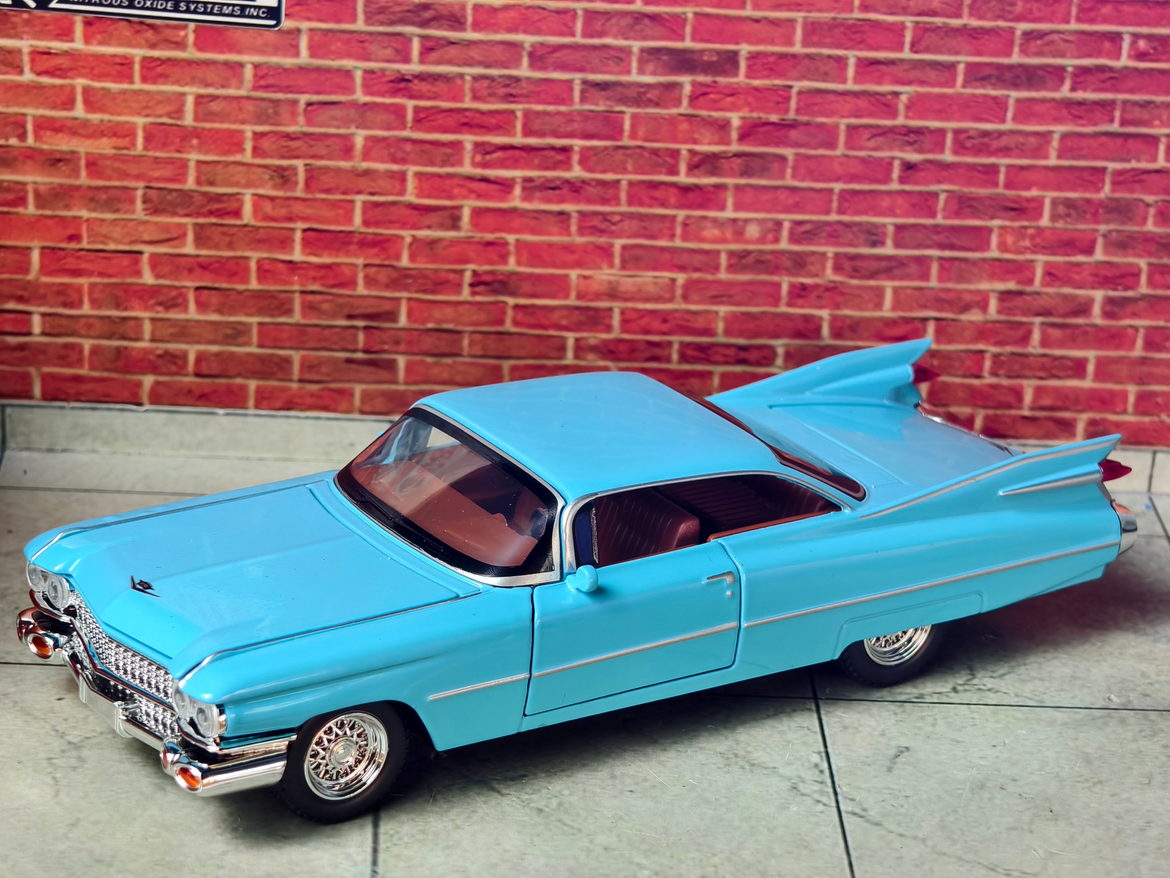 1959 Cadillac Coupe de Ville 1:32 SCALE