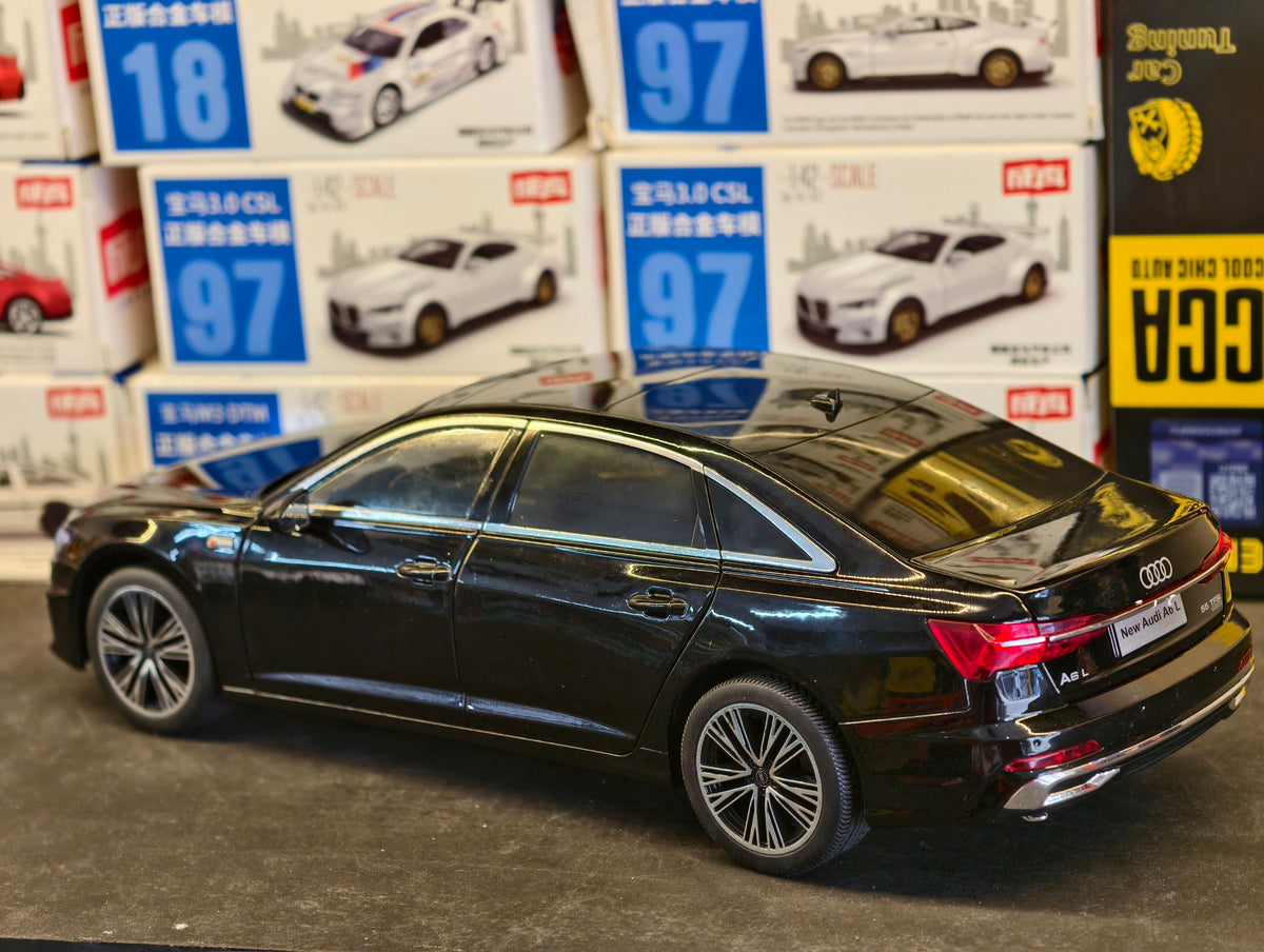 QY Toys Official Licensed Audi A6 L 1:18 Diecast Scale Model