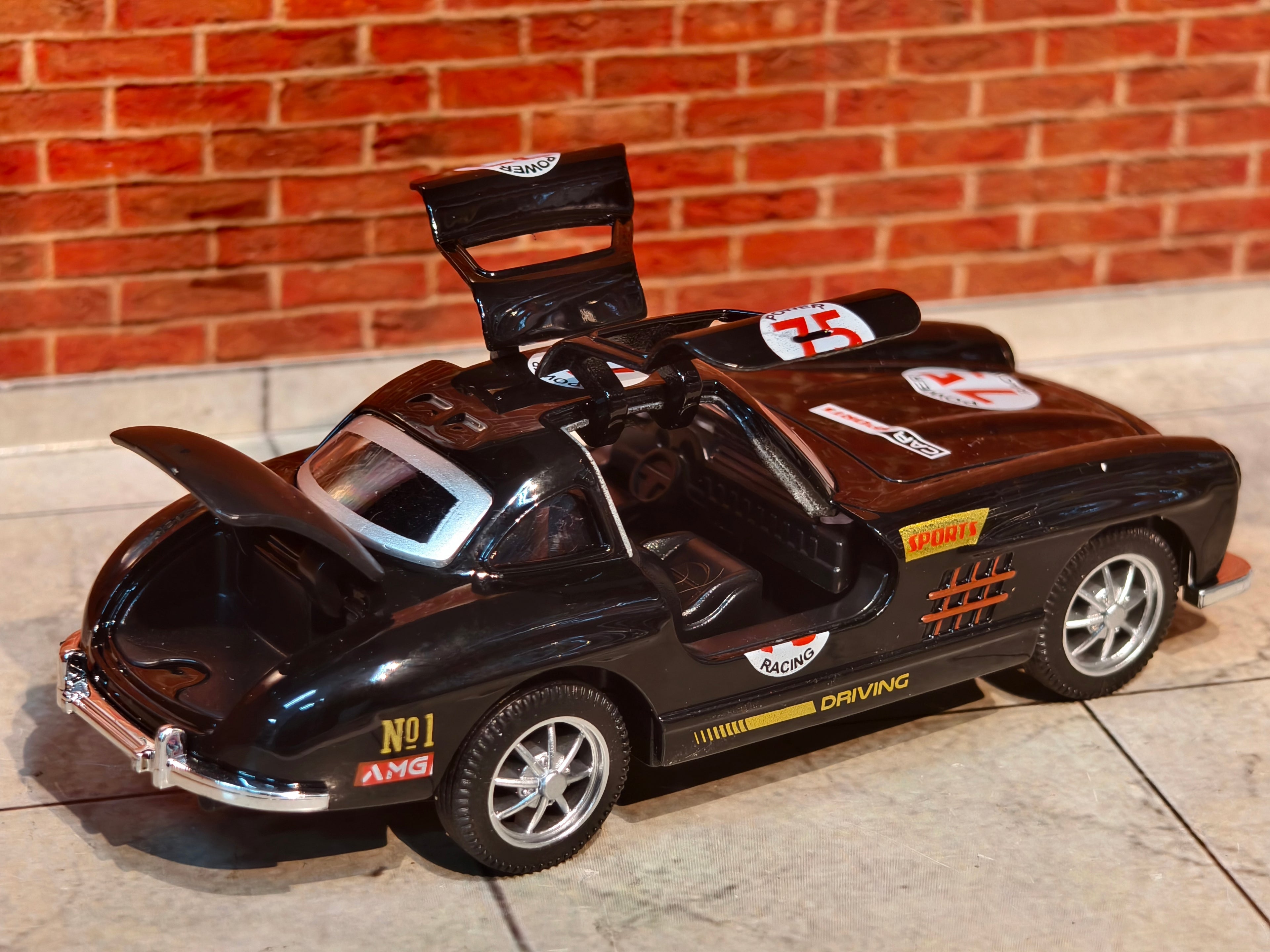 Mercedes Gullwing SL300 1:36 Scale Rally Edition