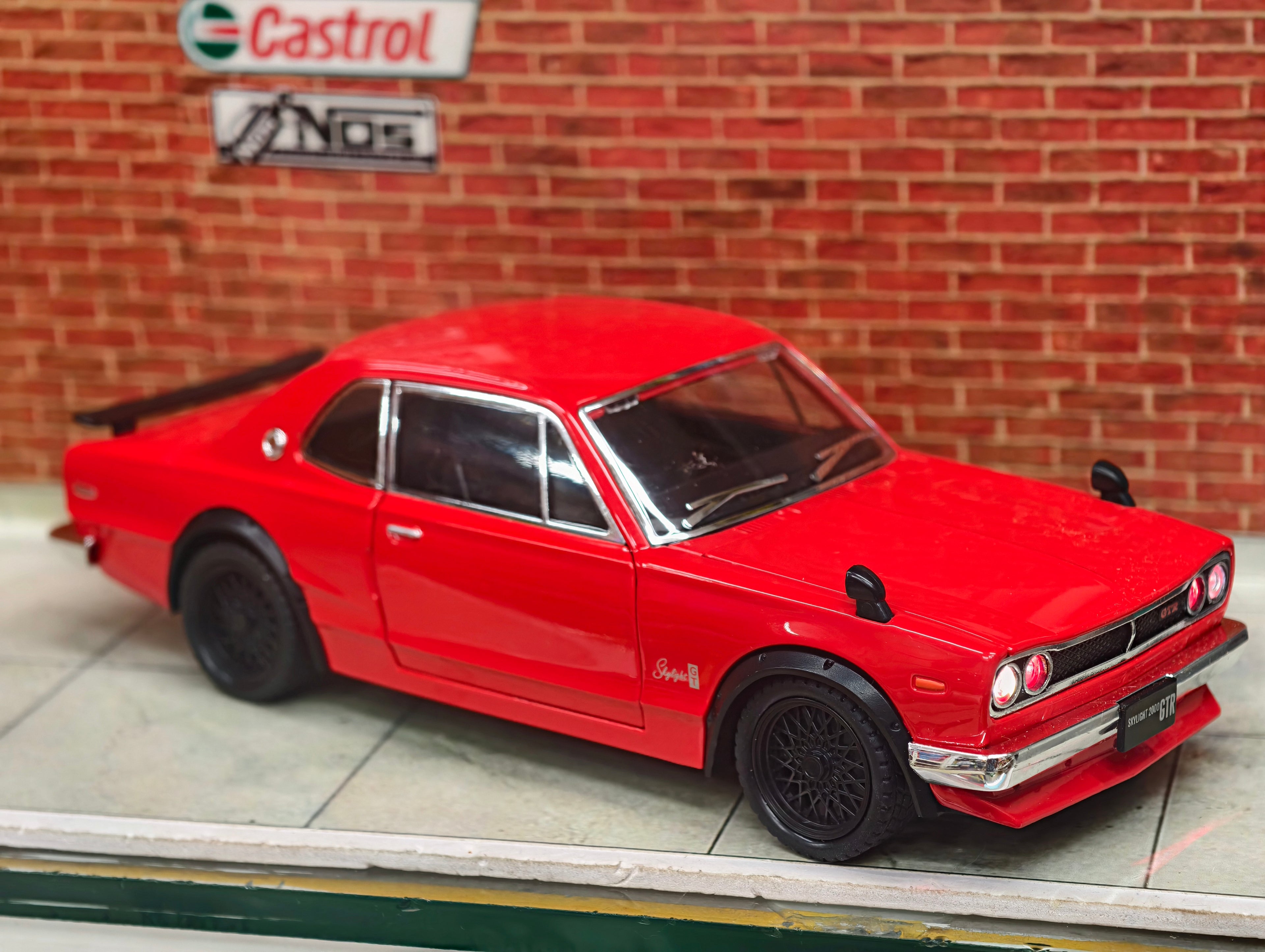 Nissan Skyline GT-R 1969 Model 1:22 Scale Premium Detailing