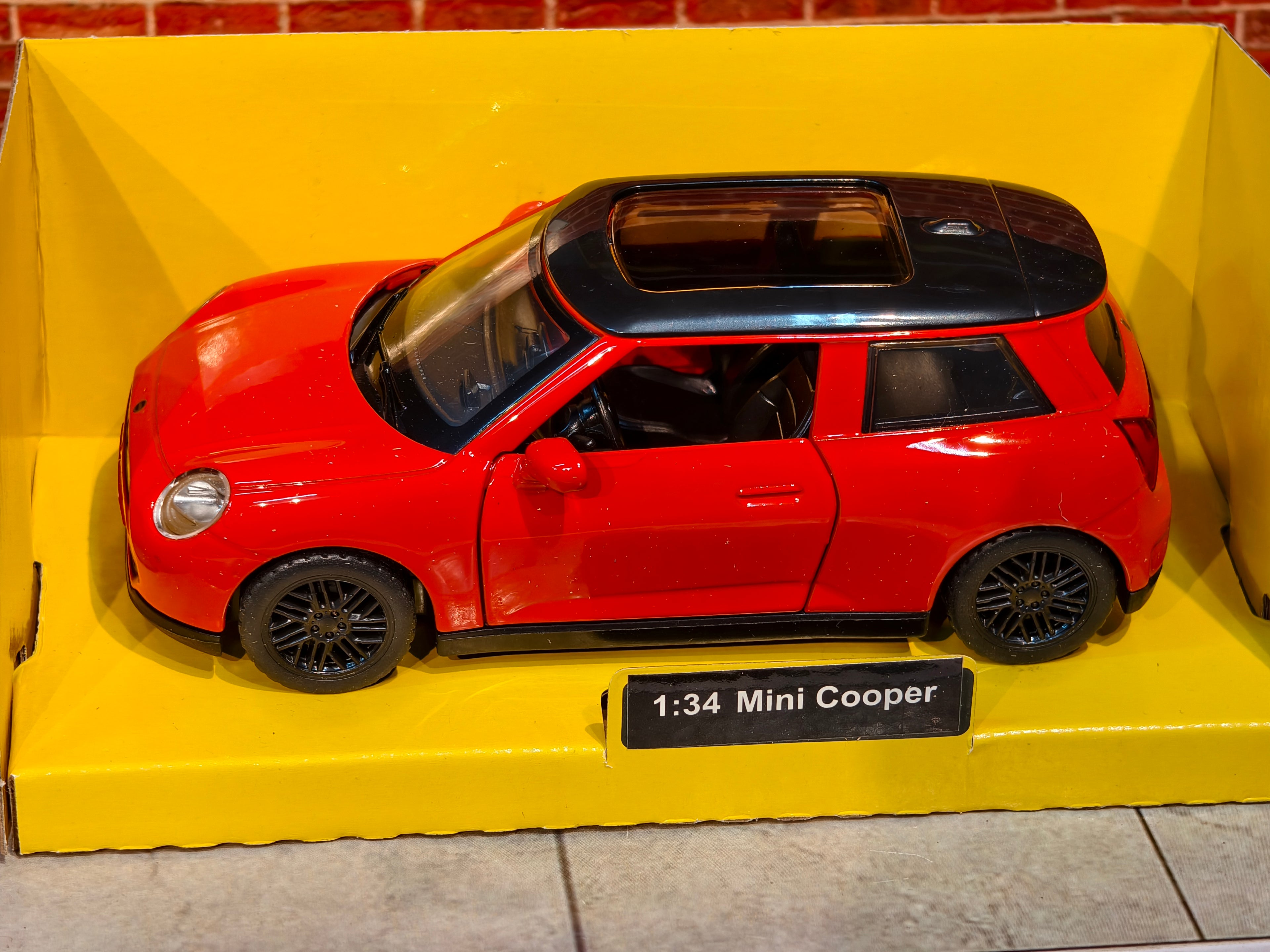MSZ Official Licensed Mini Cooper 1:34 Scale
