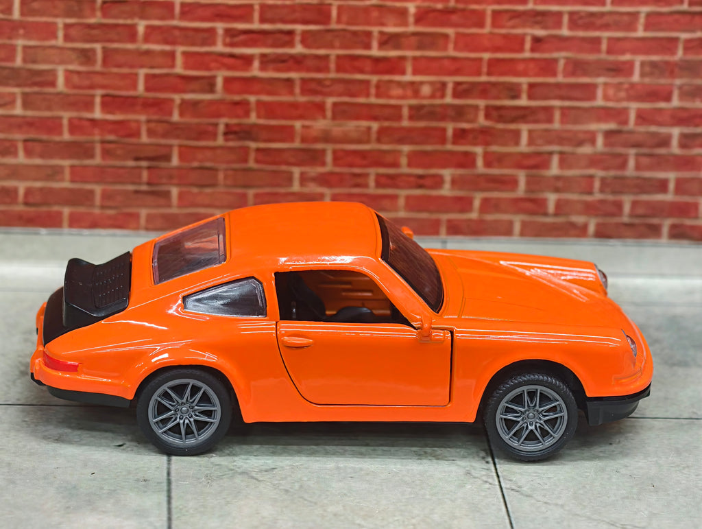 Classic Porsche 911 Turbo 1:36 Scale