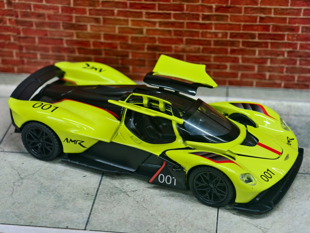 Aston Martin Valkyrie AMR Pro 1:32 Scale