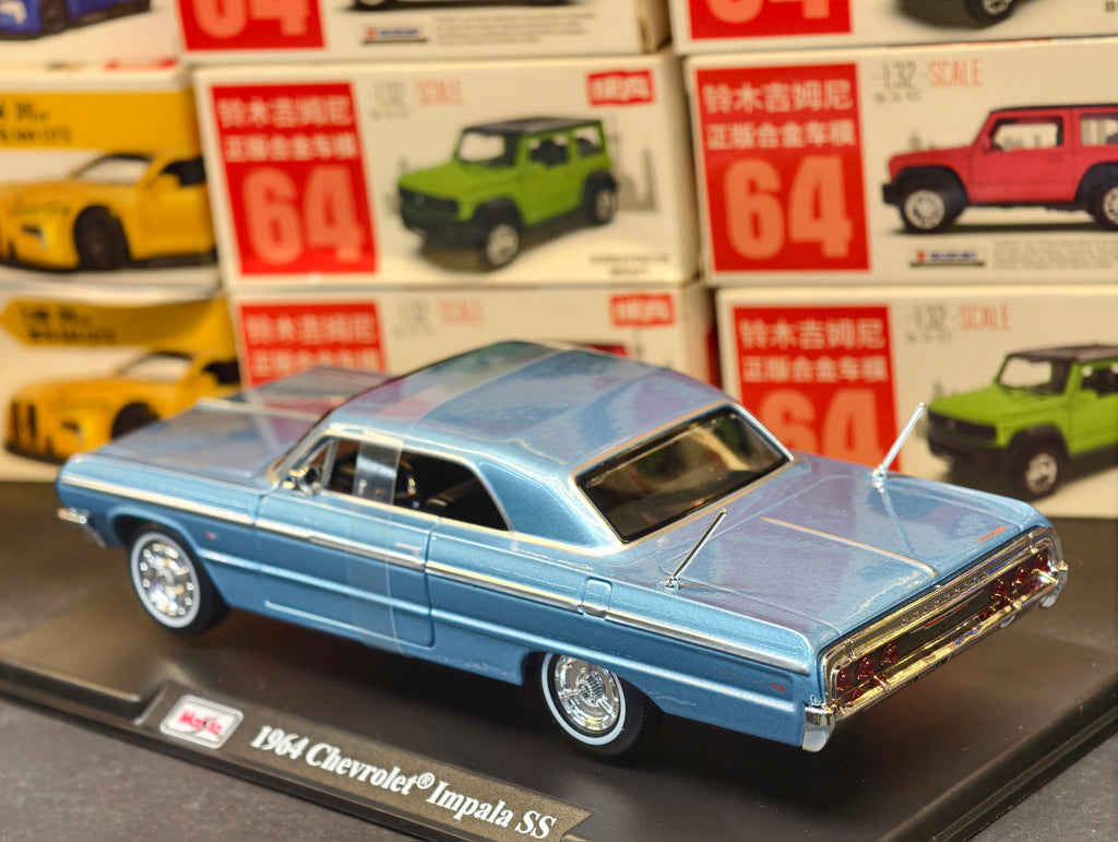 Maisto Official Licensed 1964 Chevrolet Impala SS 1:26 Scale
