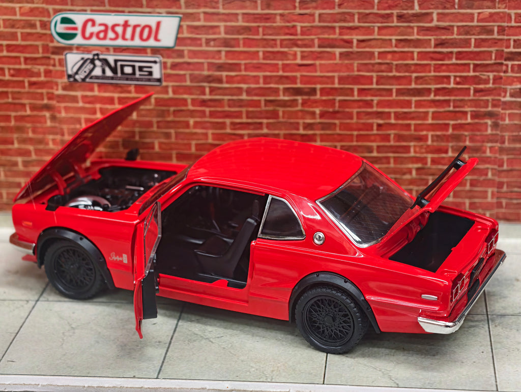 Nissan Skyline GT-R 1969 Model 1:22 Scale Premium Detailing