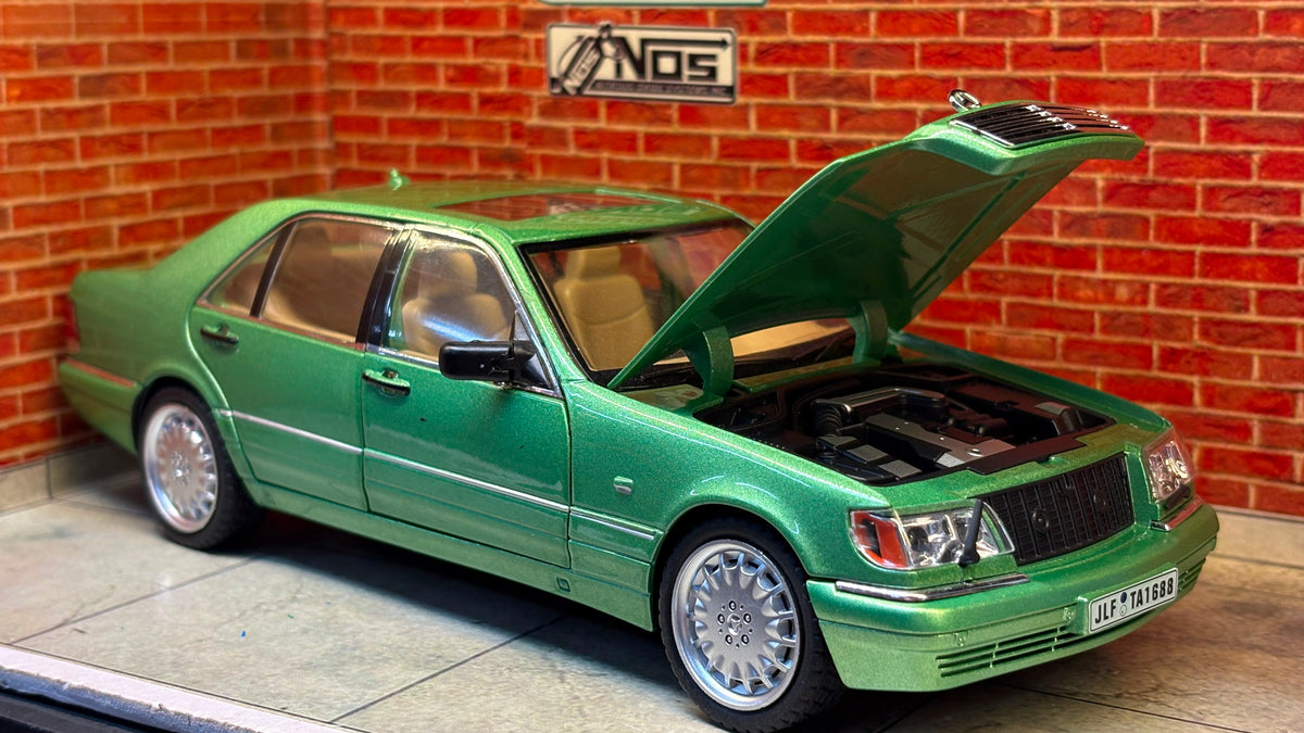Mercedes-Benz S-Class (W140 generation) 1:24 Scale Premium Detailing