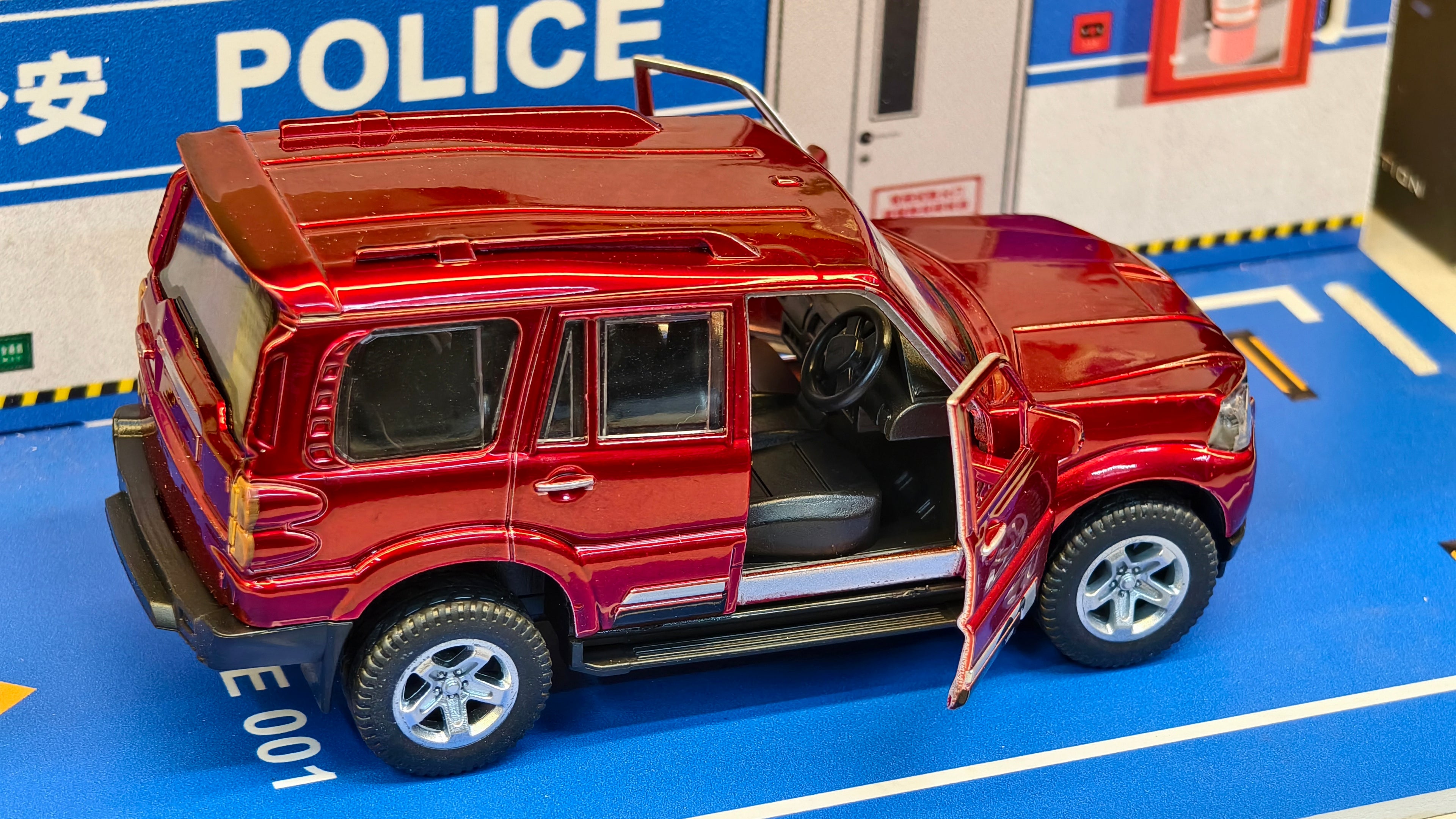 Mahindra Scorpio 1:36 Scale