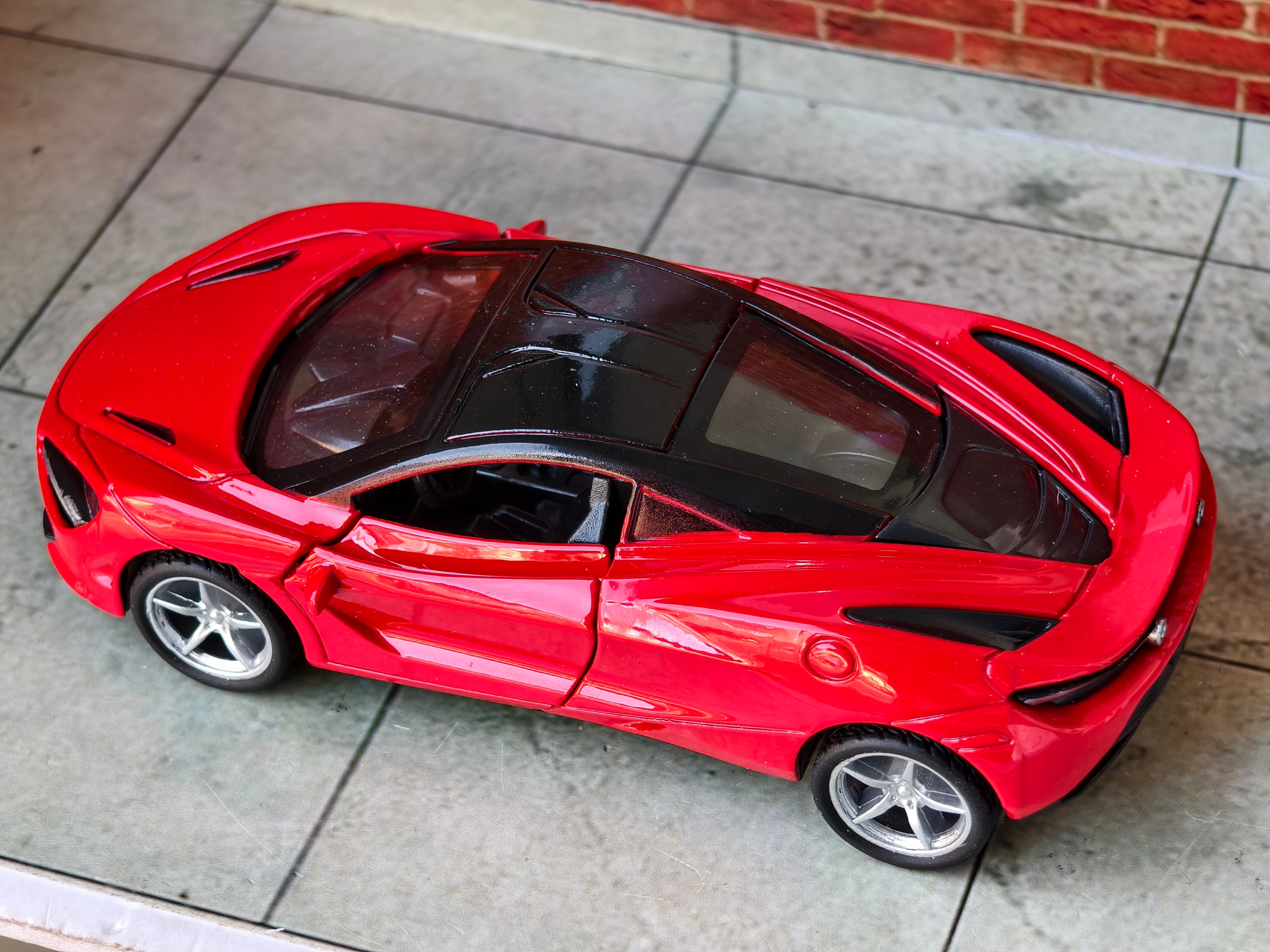 Mclaren 720 S 1:36 Scale Box Piece