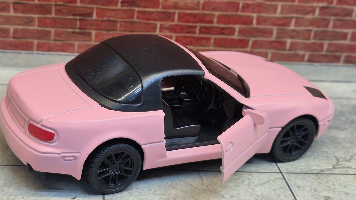 Mazda MX-5 Miata (NA chassis) 1:36 Scale Premium Detailing