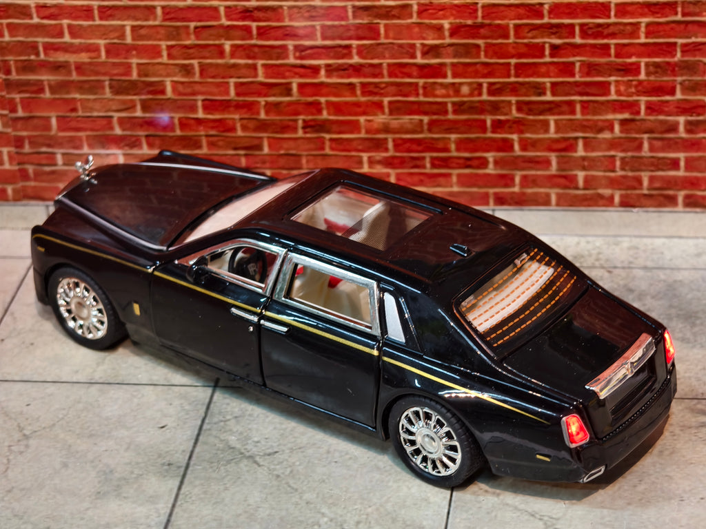 Rolls Royce Phantom VIII 1:32 Scale Premium Detailing