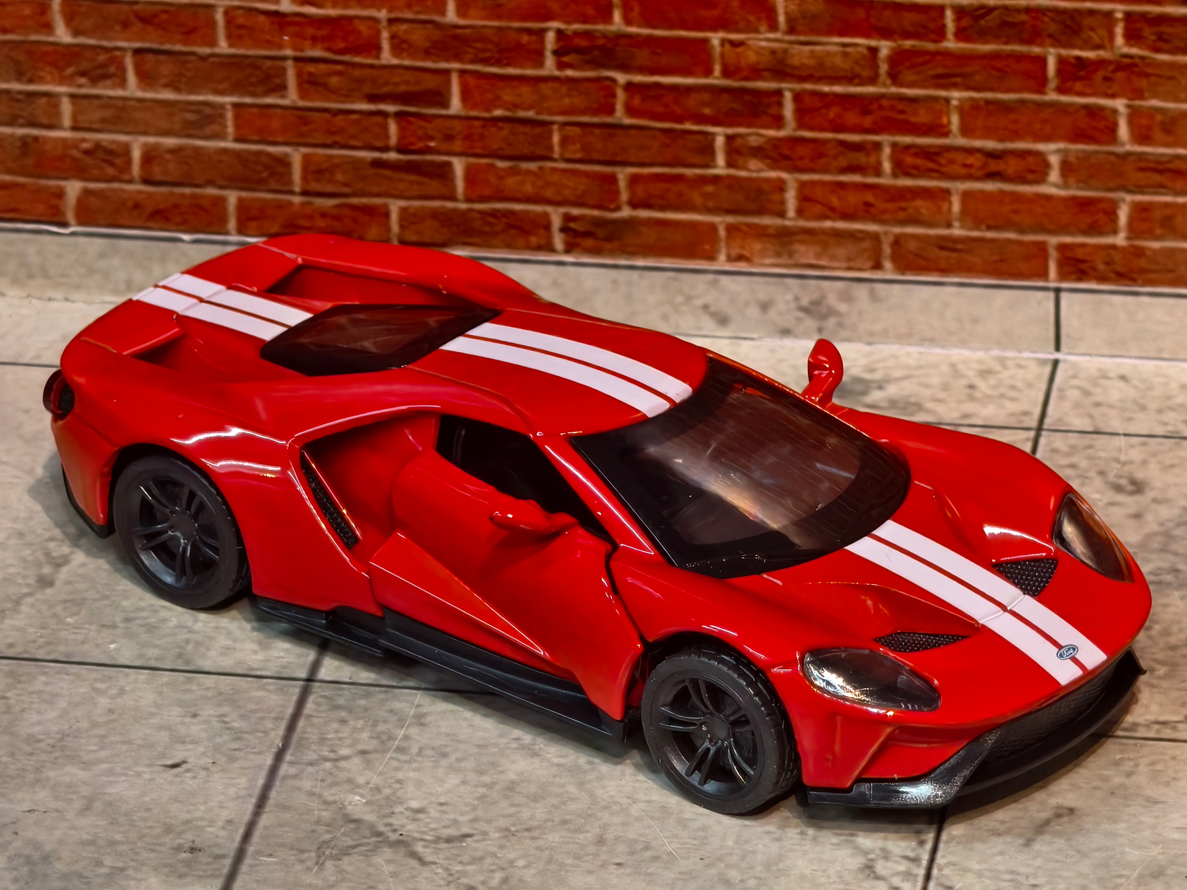 MSZ Official Licensed Ford GT 2017 1:42 Scale