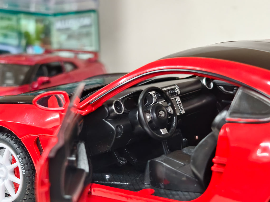 Toyota GT86 1:24 Scale Premium Detailing