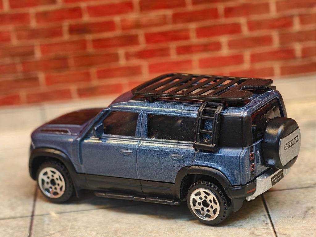 QY Official Land Rover Defender 110 (L663) 1:64 Scale Premium Detailing