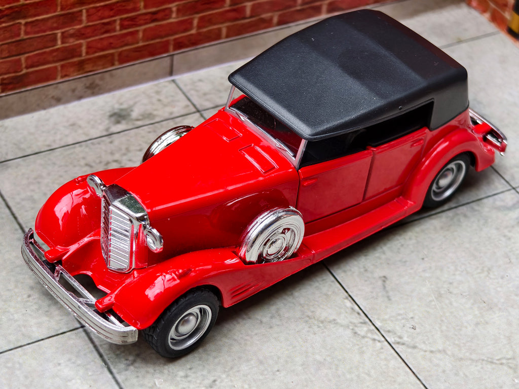 1930s-era Cadillac V16 1:32 Scale Vintage Car