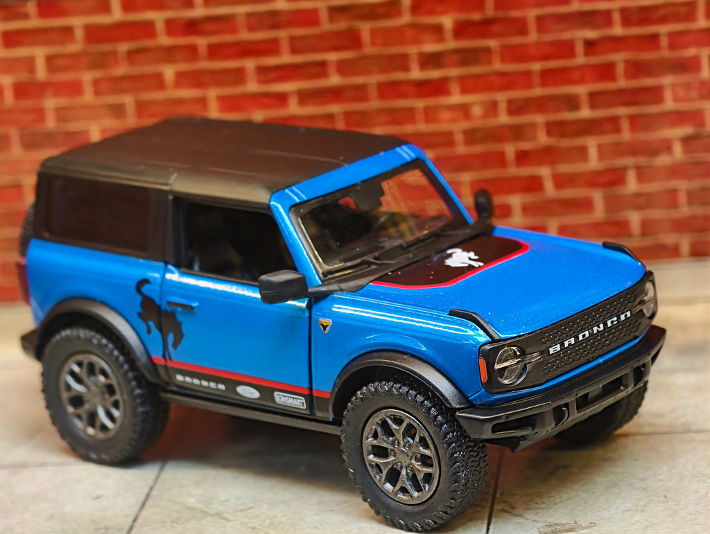 Kinsmart Official Licensed  2022 Ford Bronco 1:38 Scale