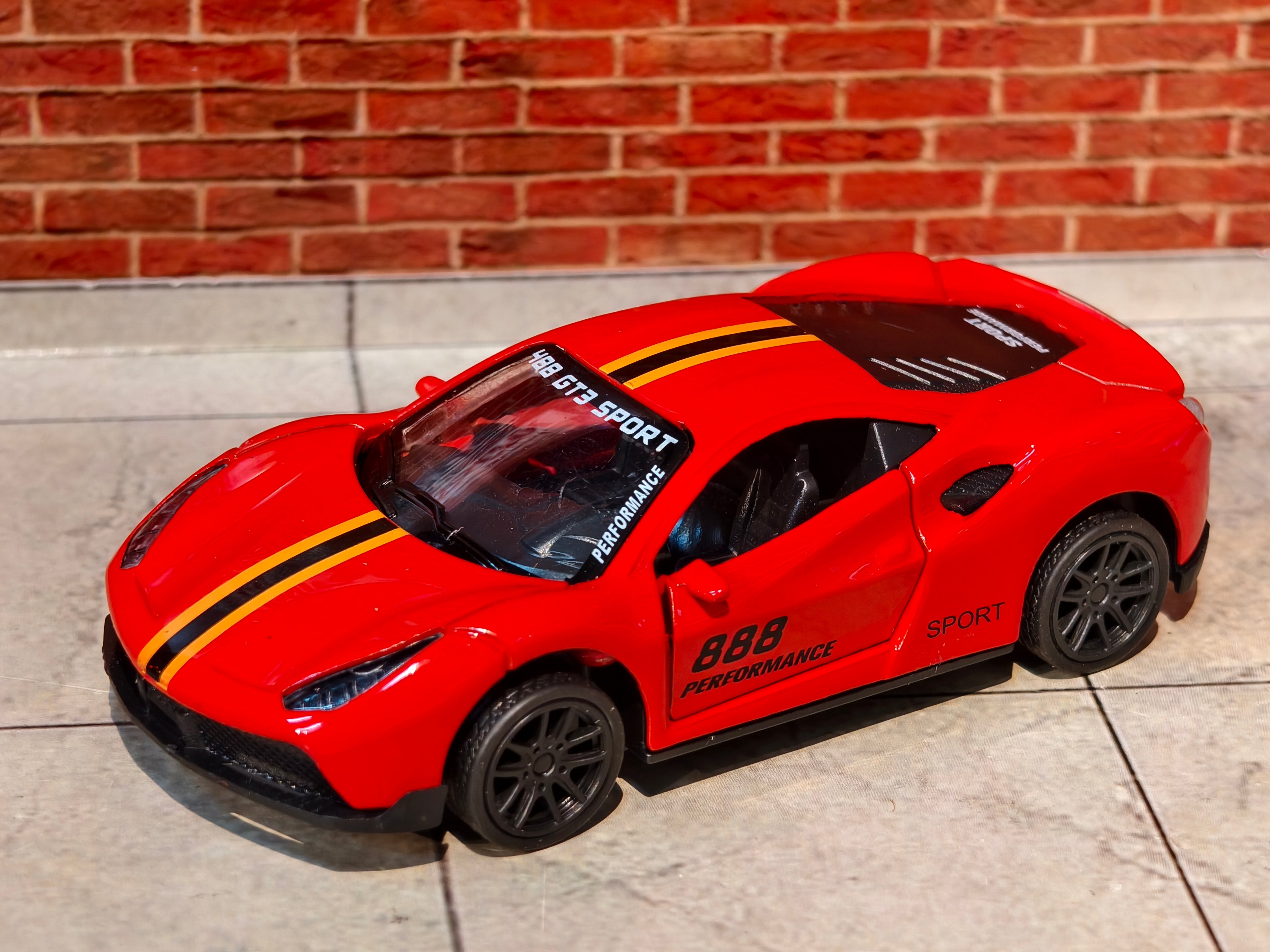 Ferrari 488 GTB 1:43 Scale