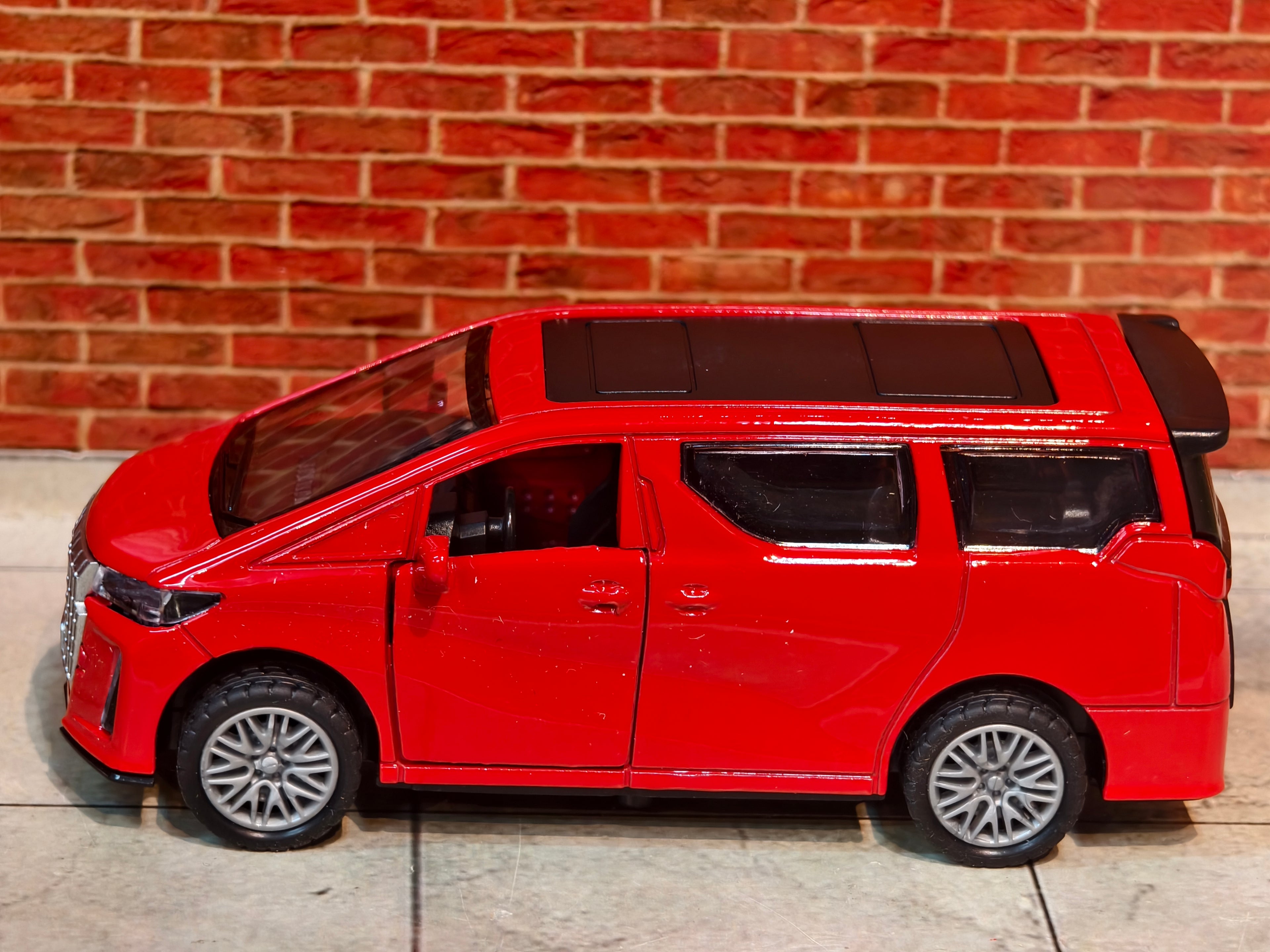 Toyota Vellfire 1:36 Scale with light Sound Simulation