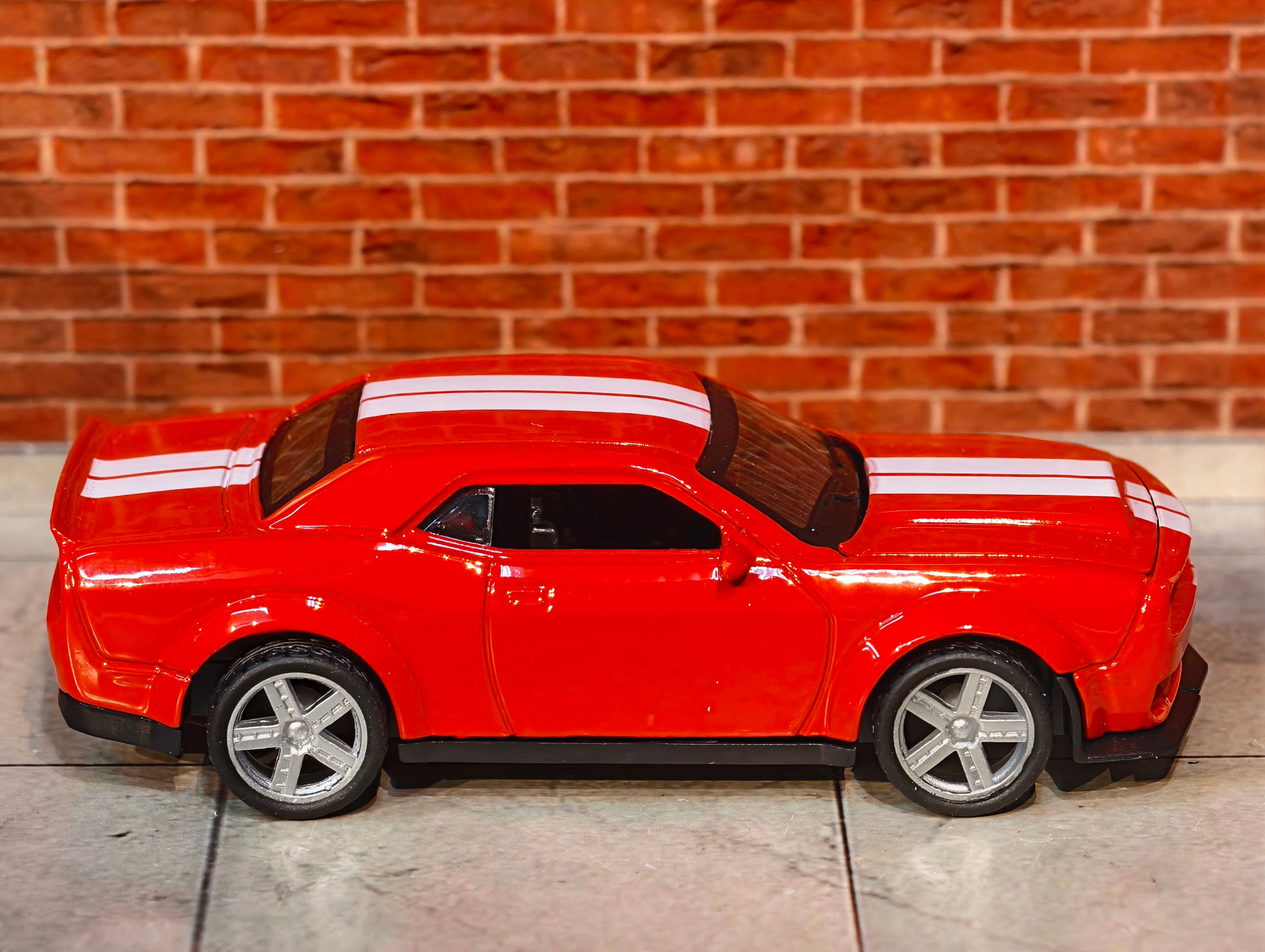 1:36 Scale Hood Openable Cars Premium detailing