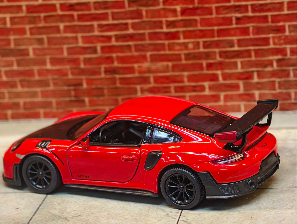 Kinsmart Official Licensed Porsche 911 GT2 RS 1:36 Scale