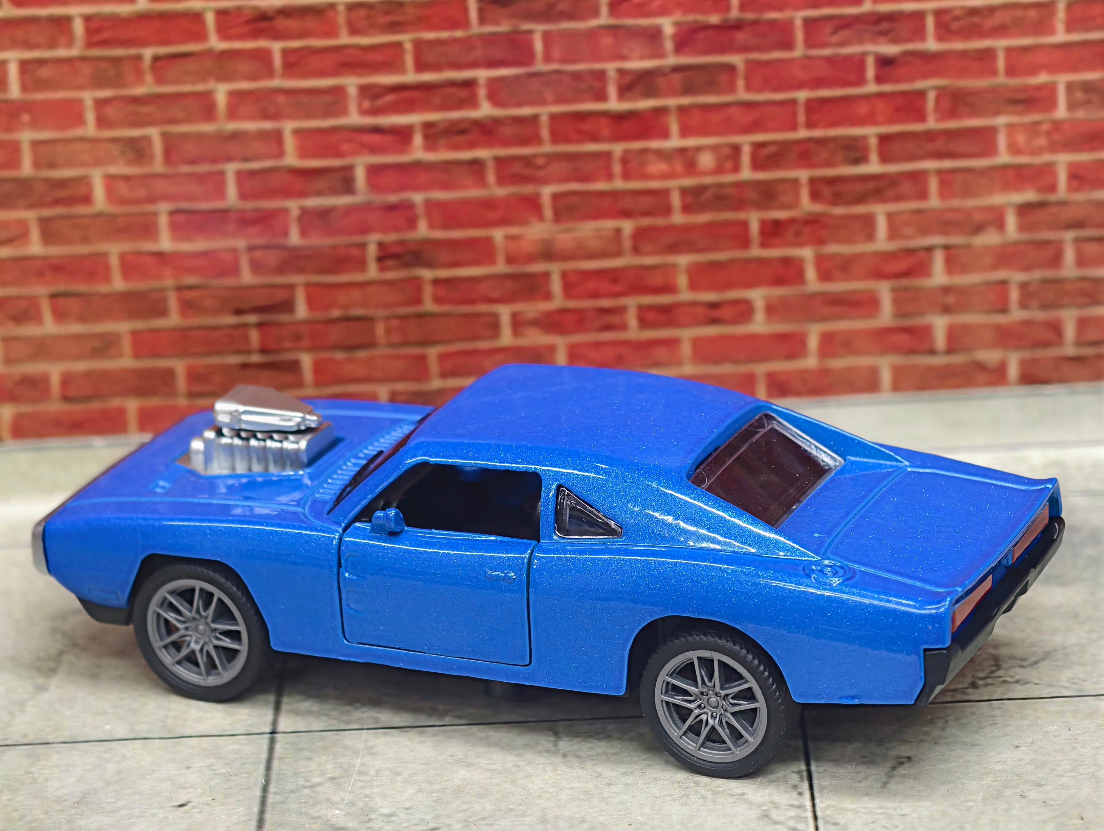 Dodge Charger 1:36 Scale Premium Detailing