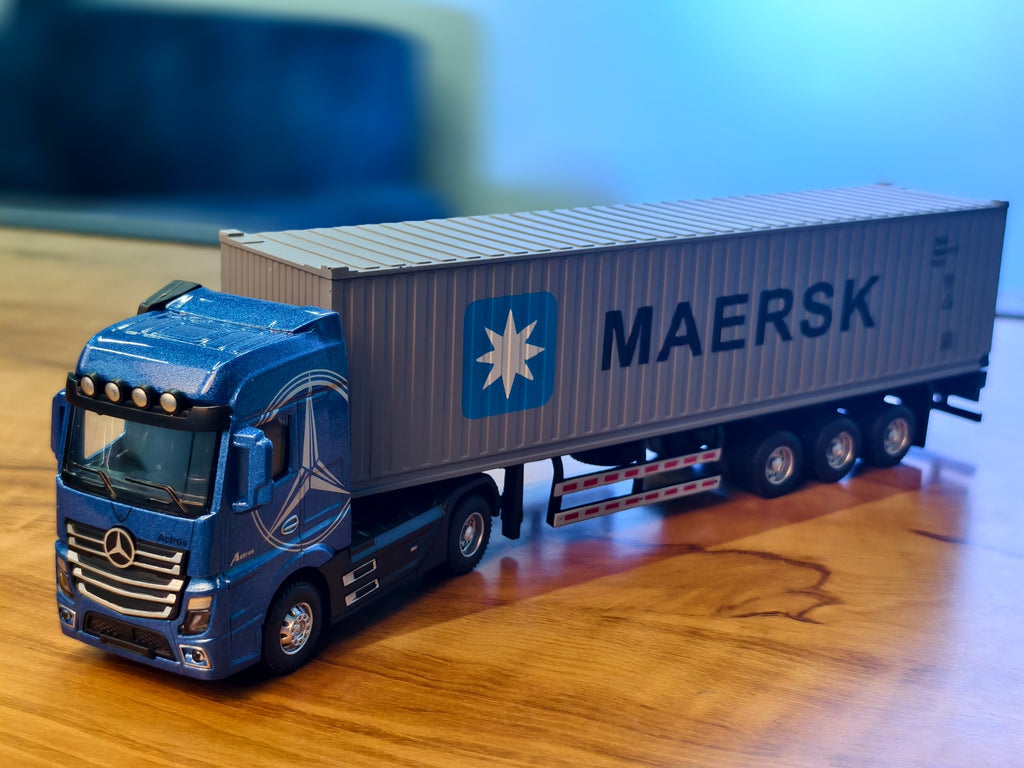 Mercedes-Benz Actros container truck (tractor-trailer) 1:50 Scale Big Size