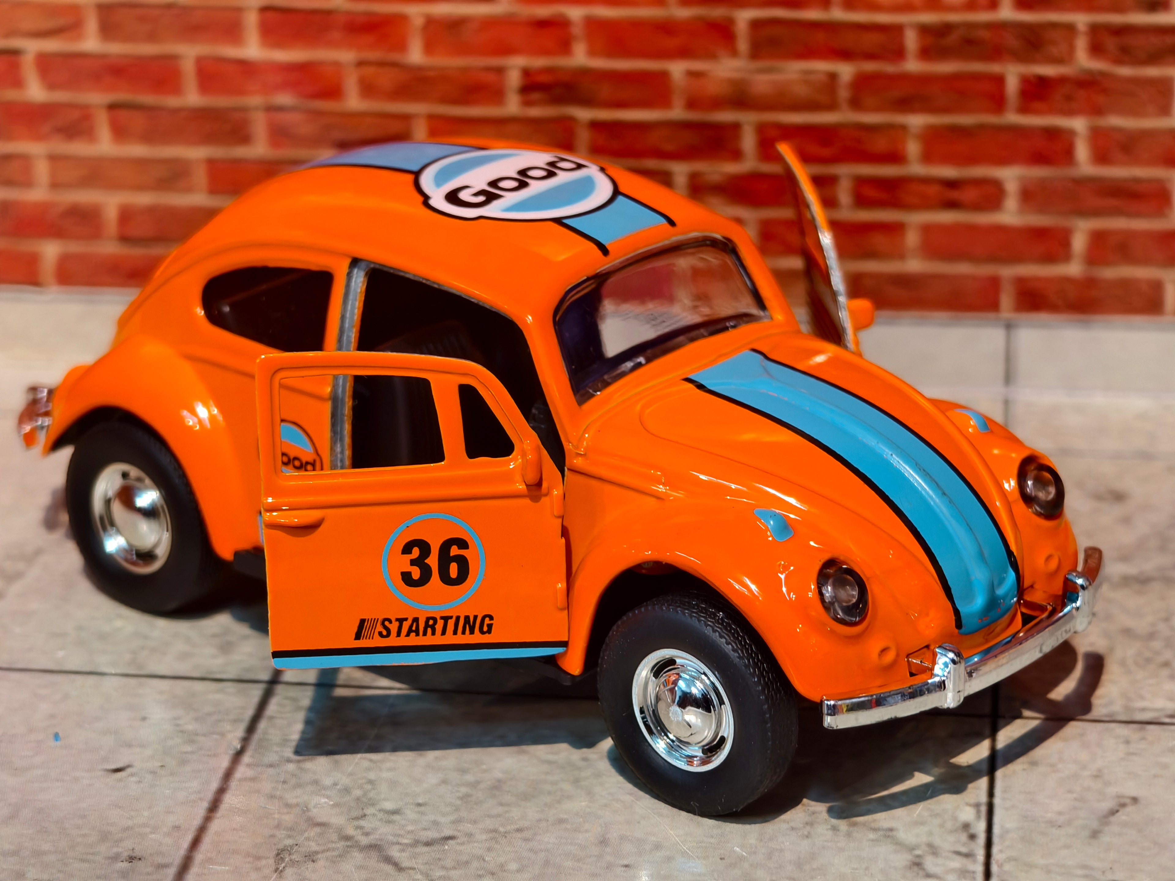 Volkswagen Beetle 1:36 Scale Gulf Edition
