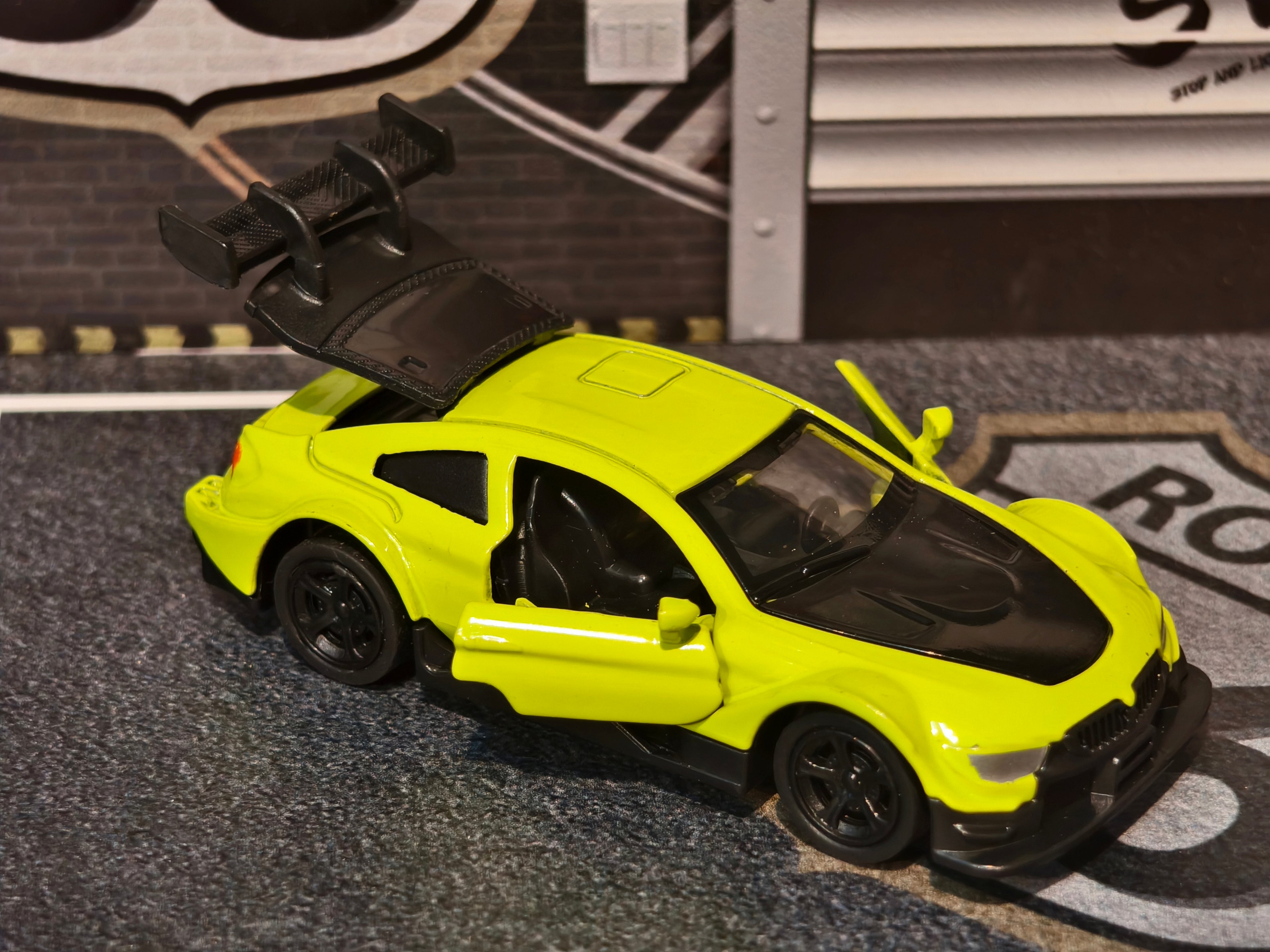 BMW M4 GT3 DTM 1:64 Scale Premium Detailing