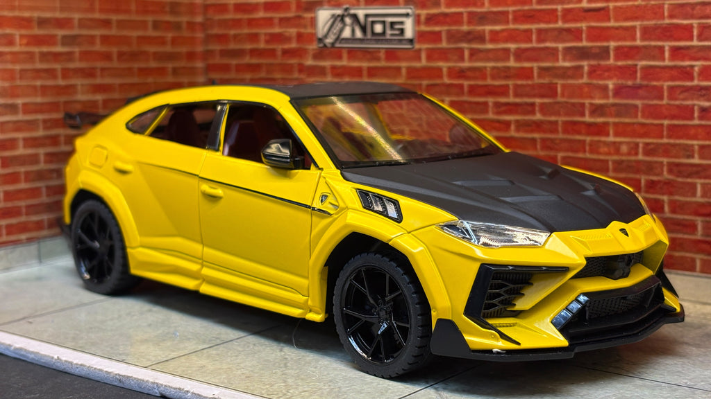 Lamborghini Urus Mansory Venatus body kit 1:24 Scale with Figure Premium Detailing