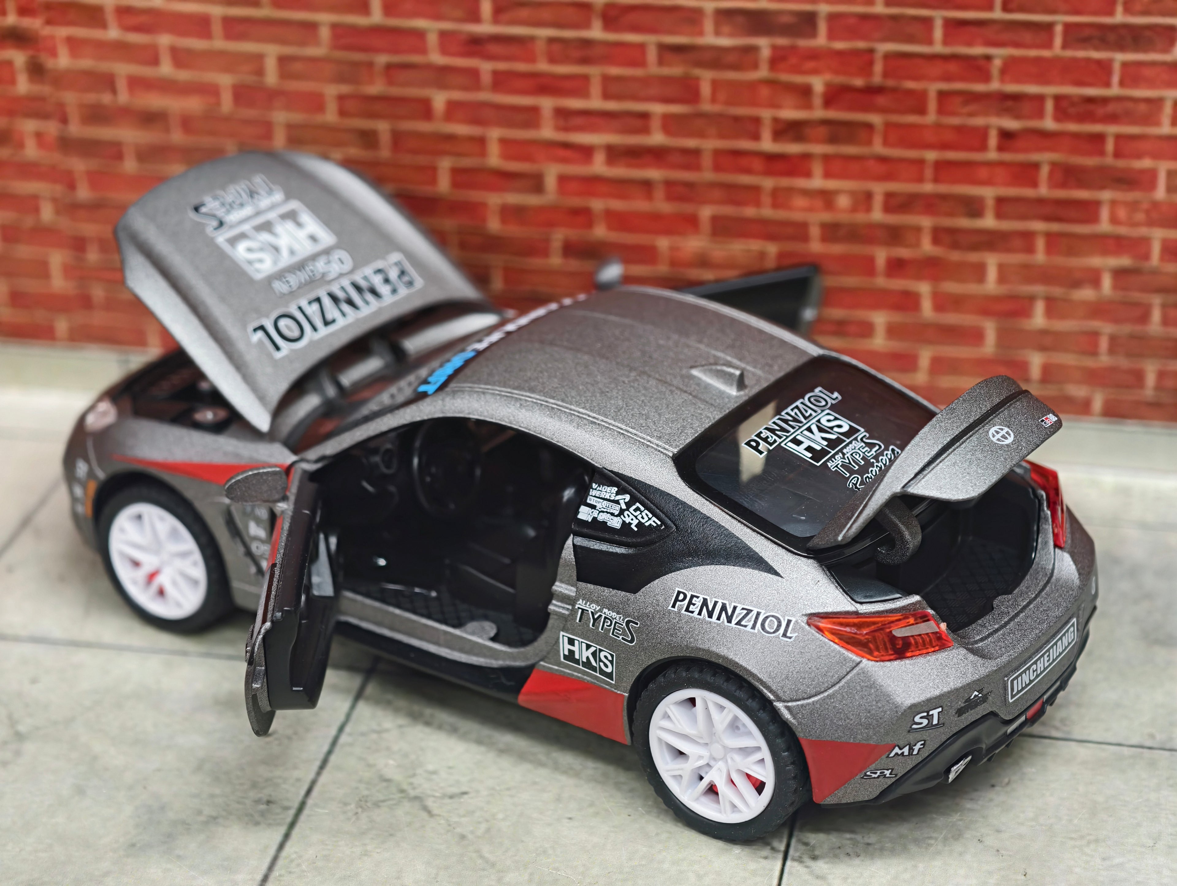 Toyota GR86 1:32 Scale Premium Detailing