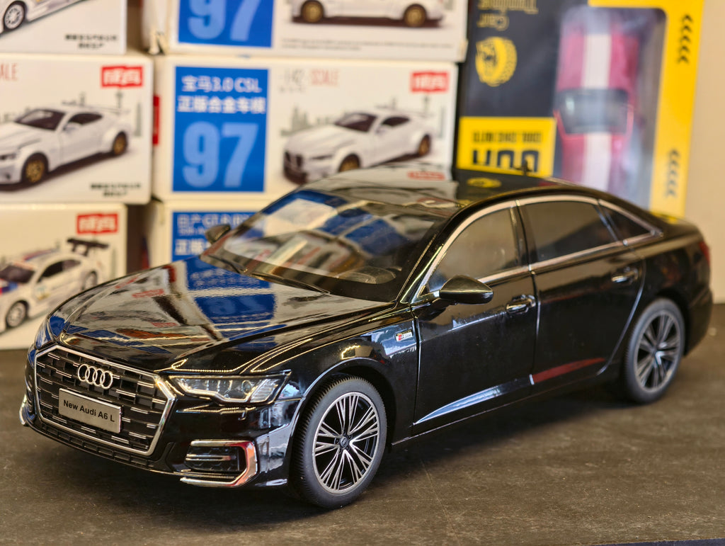 QY Toys Official Licensed Audi A6 L 1:18 Diecast Scale Model