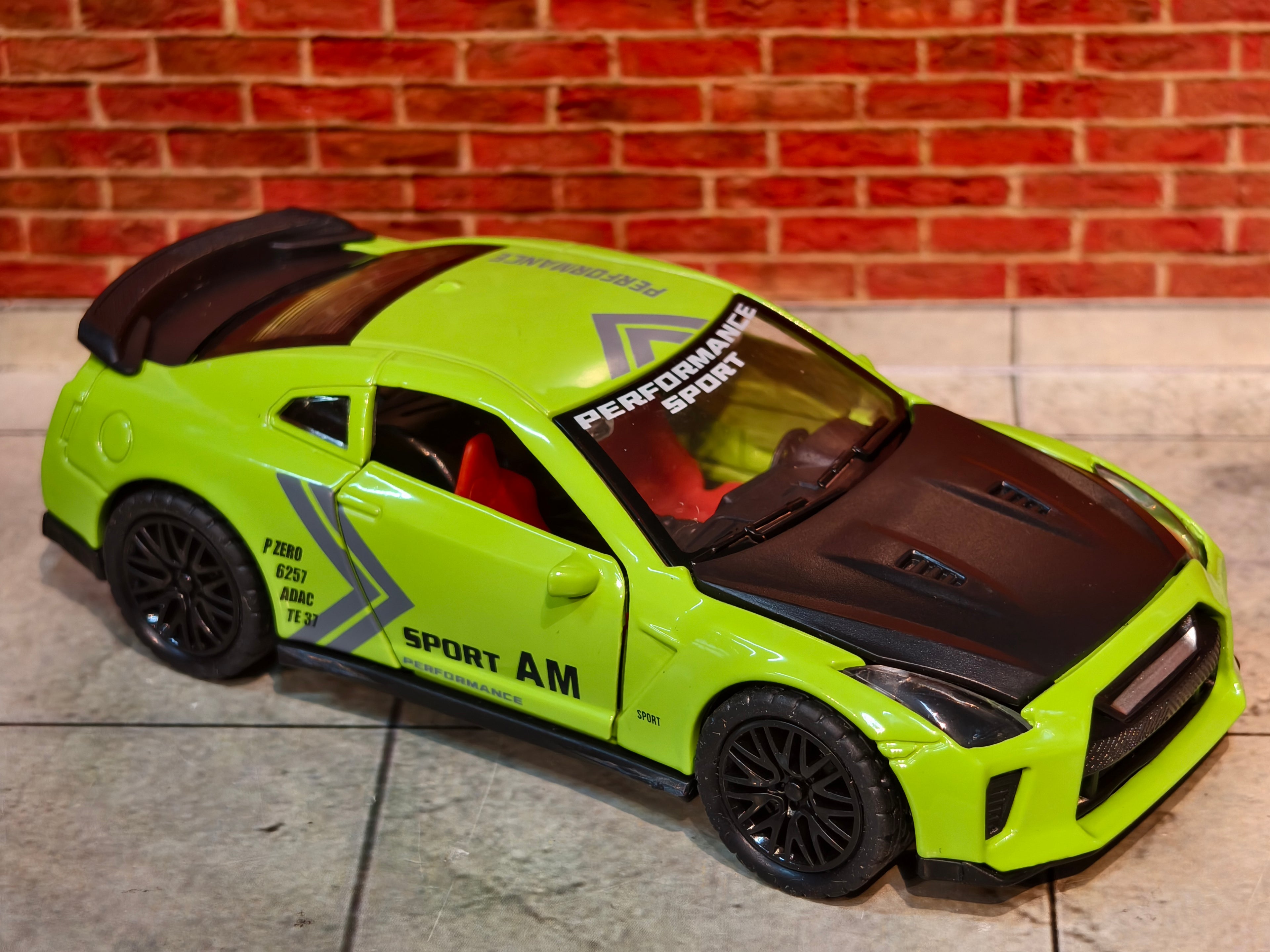 Nissan GT-R (R35) Performance Sport Edition 1:36 Scale