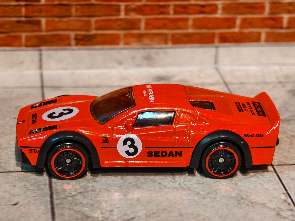 Ferrari F40 1:64 in Acrylic Box