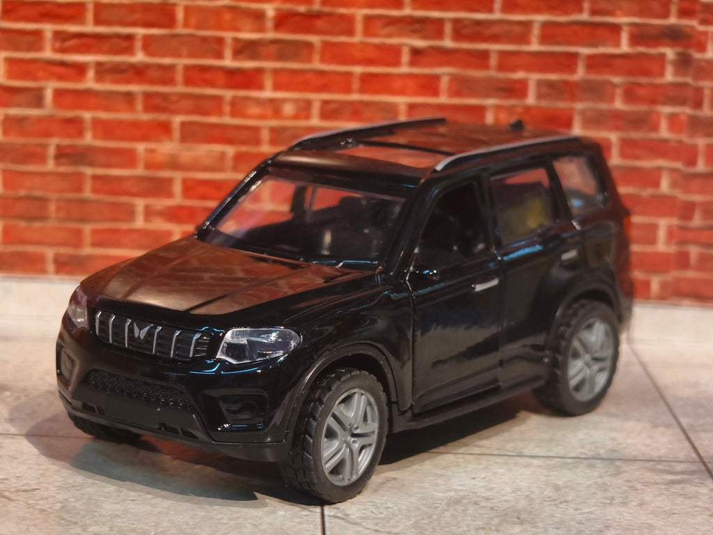 Mahindra Scorpio Classic S11 2022 Facelift 1:36 Scale