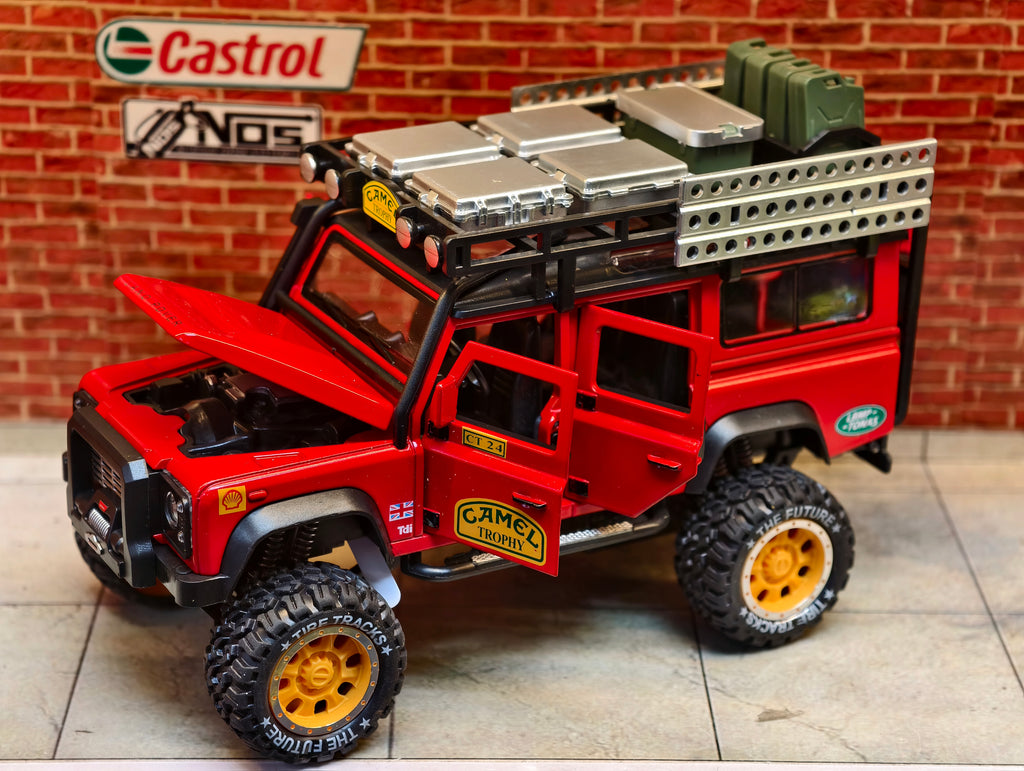 Land Rover Classic 5 Door Defender 110 1:24 Scale