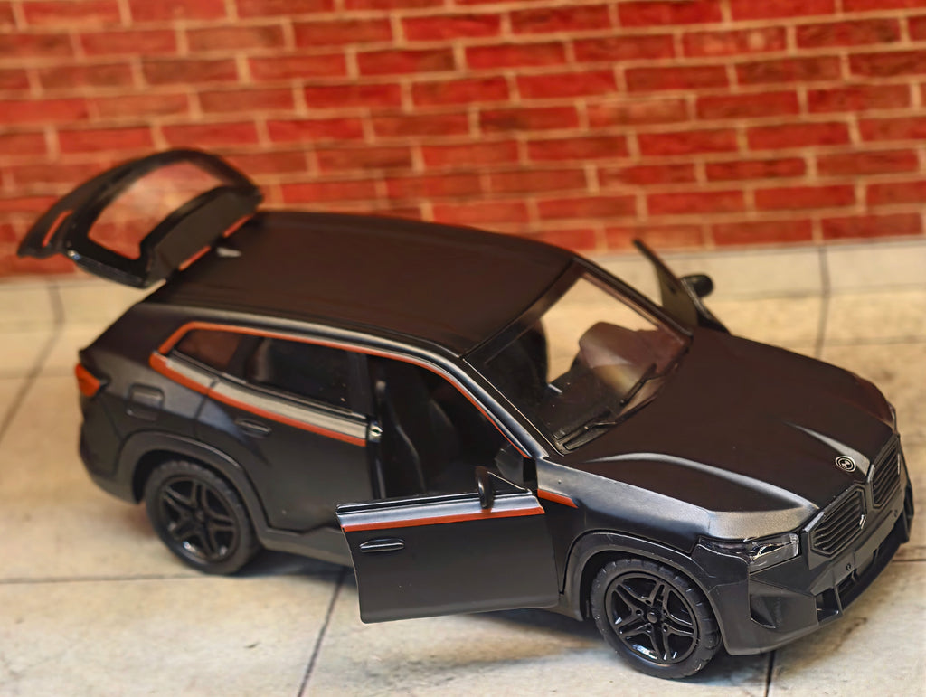 BMW X M 1:26 Scale Premium Detailing