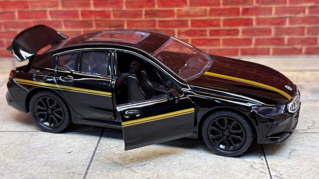 BMW M8 Gran Coupé (F93) 1:36 Scale Premium Detailing