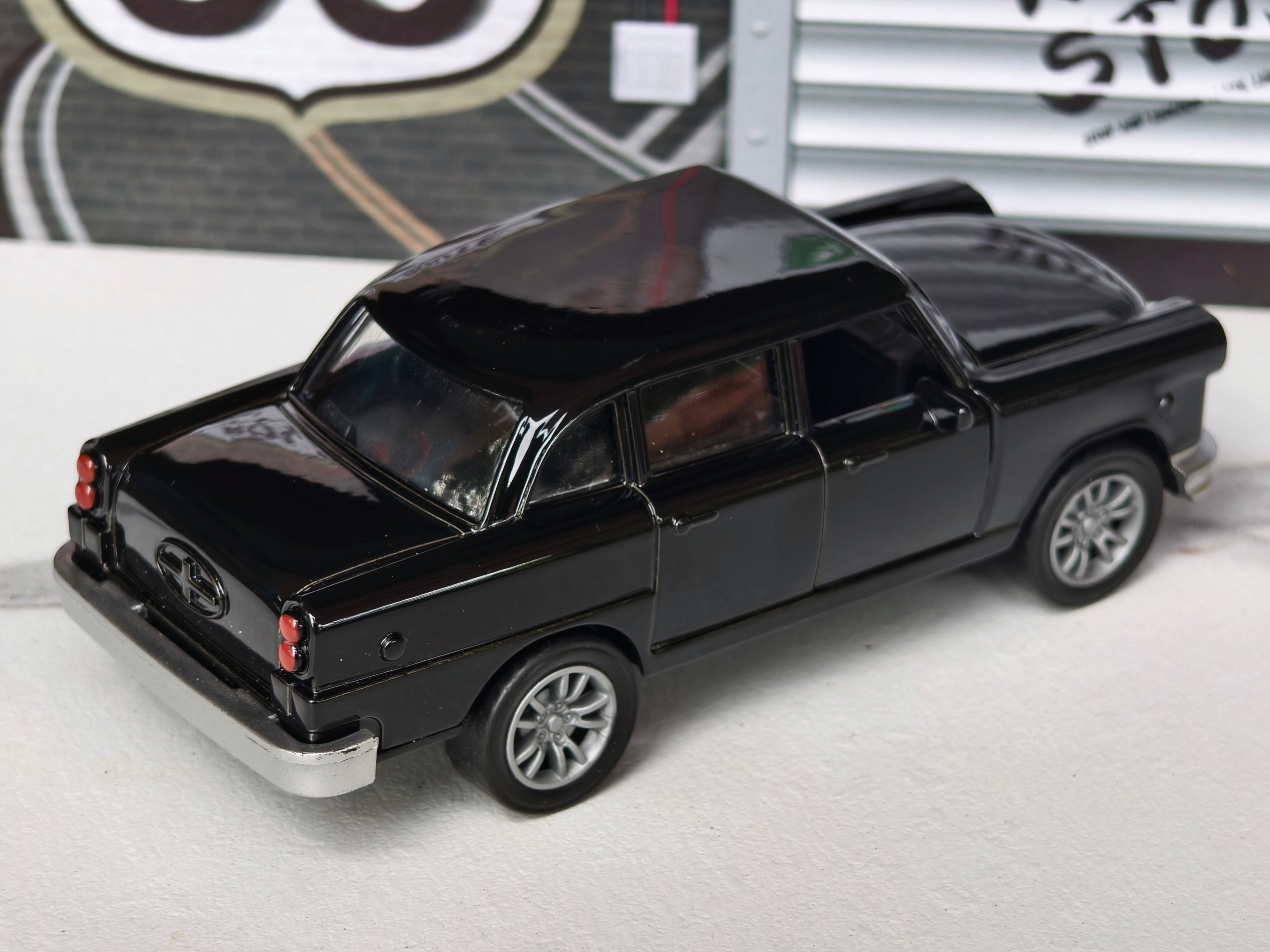 Checker Marathon 1:36 Scale Vintage Car