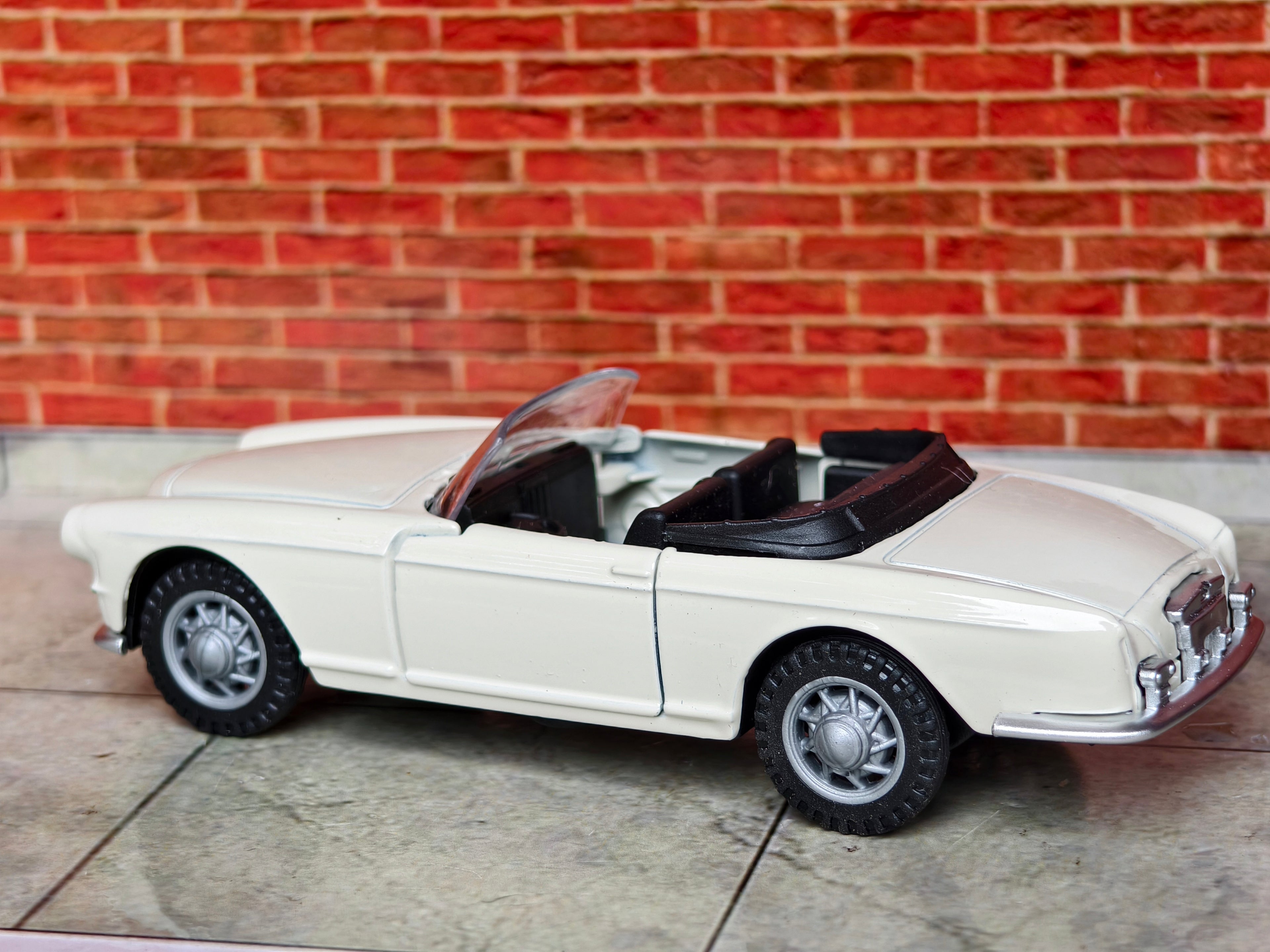 Mercedes-Benz 300 SL Roadster (W198) 1:36 Scale Box Piece