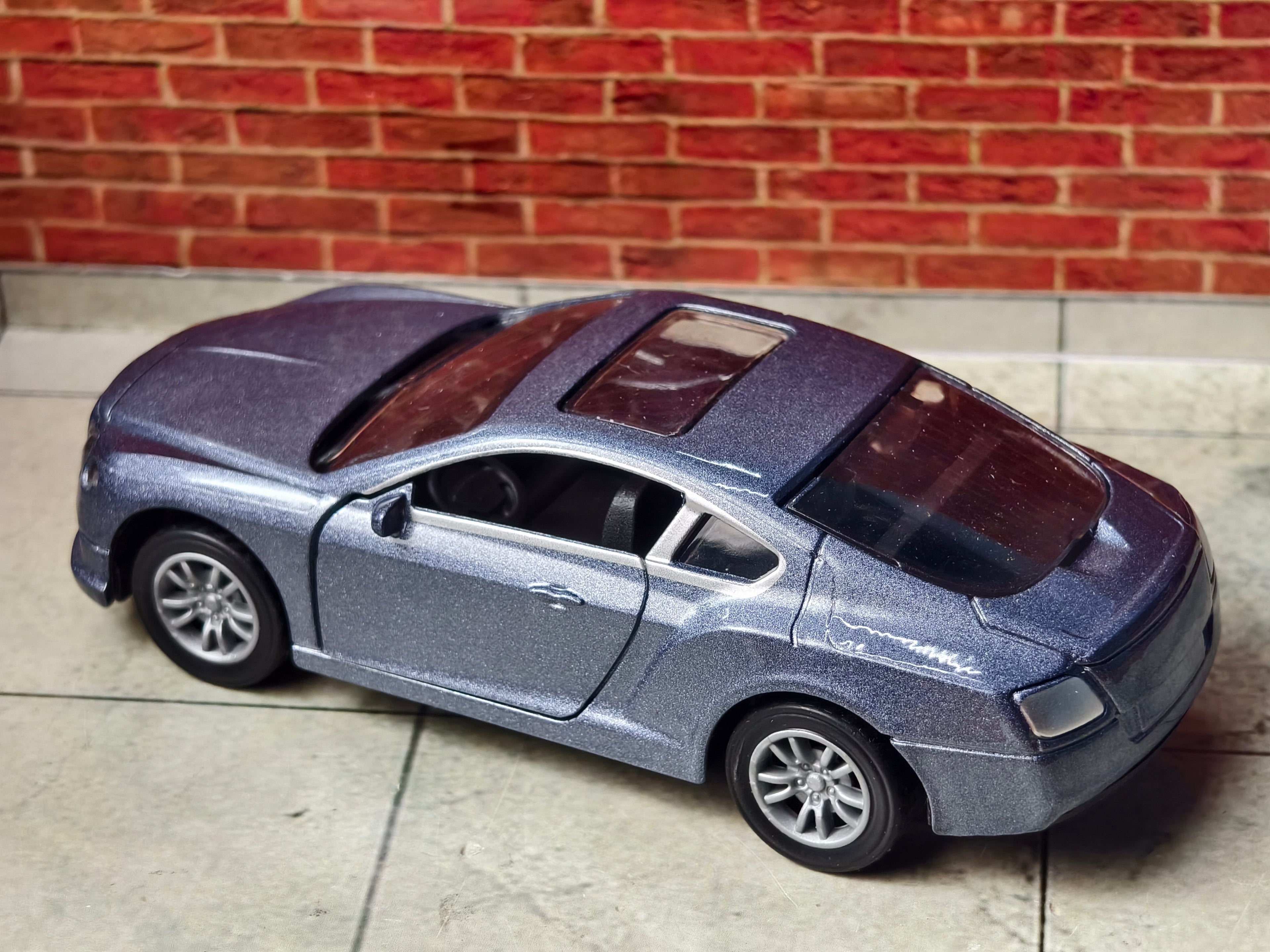 Bentley Continental GT 1:36 Scale Premium Detailing
