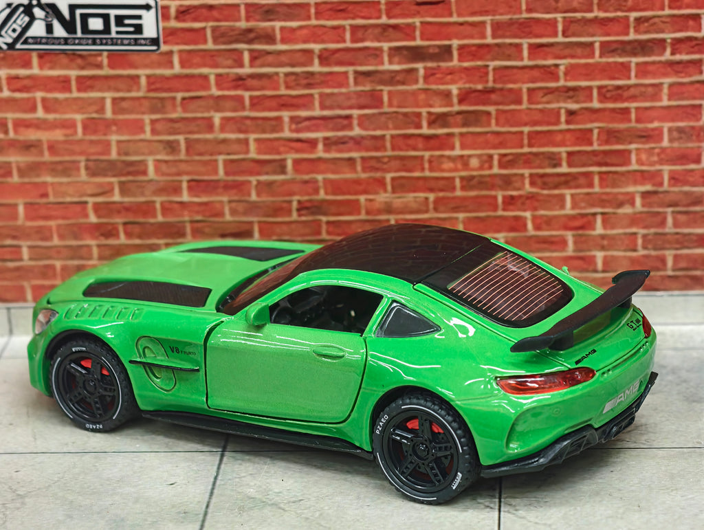 Mercedes Benz AMG 1:32 Scale Premium Detailing