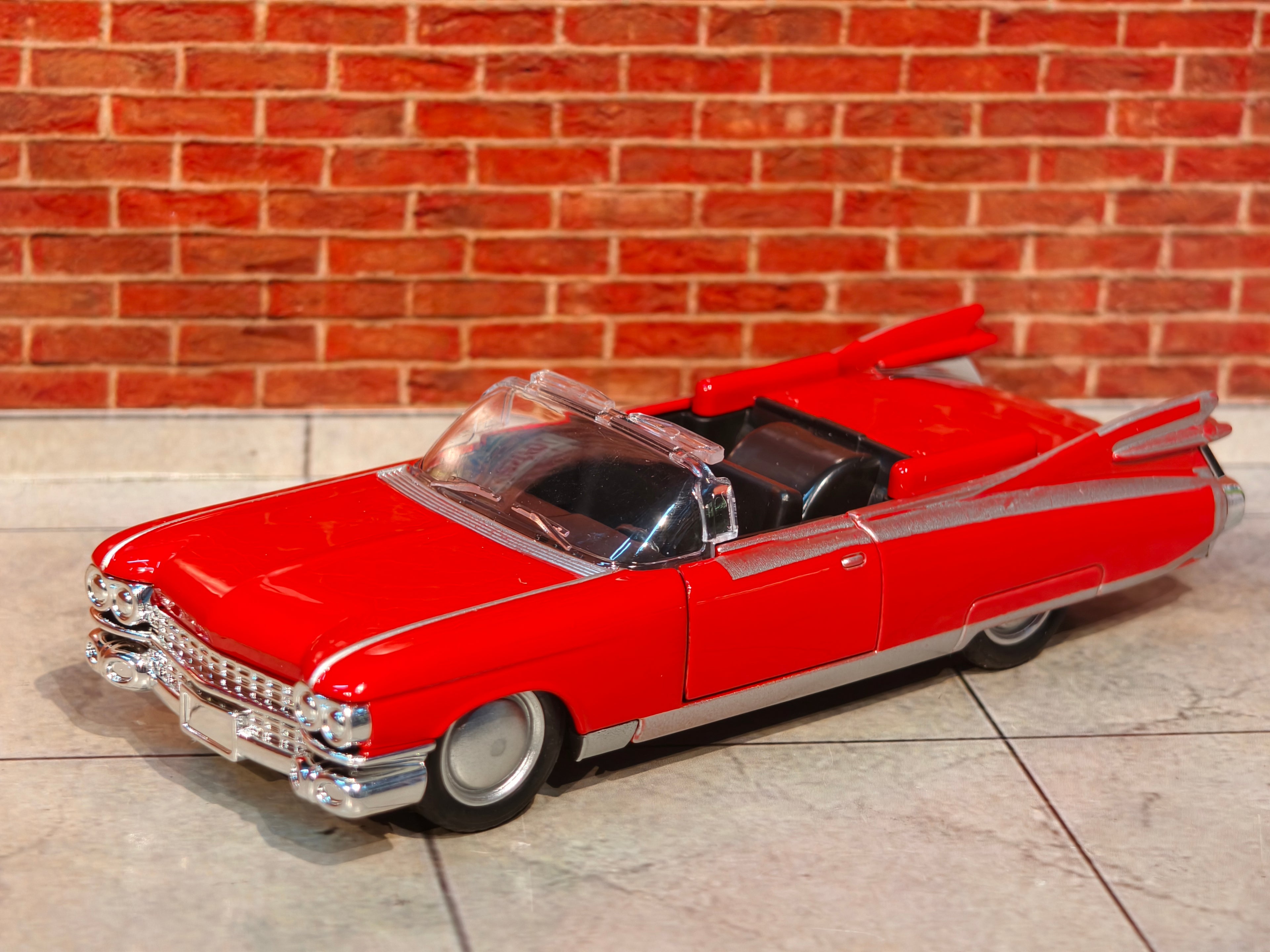 1:36 Scale 1959 Cadillac Eldorado Biarritz Convertible - Vintage Series