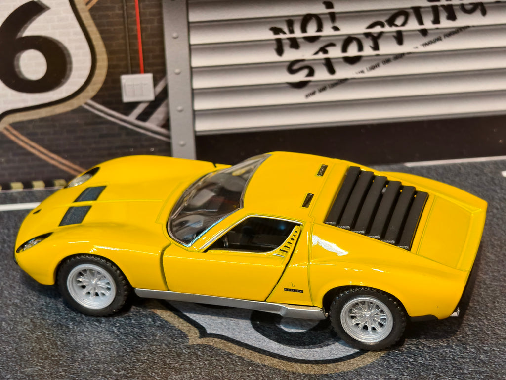 KINSMART OFFICIAL LICENSED 1971 Lamborghini Miura P400 SV KT5390 1:34 Scale