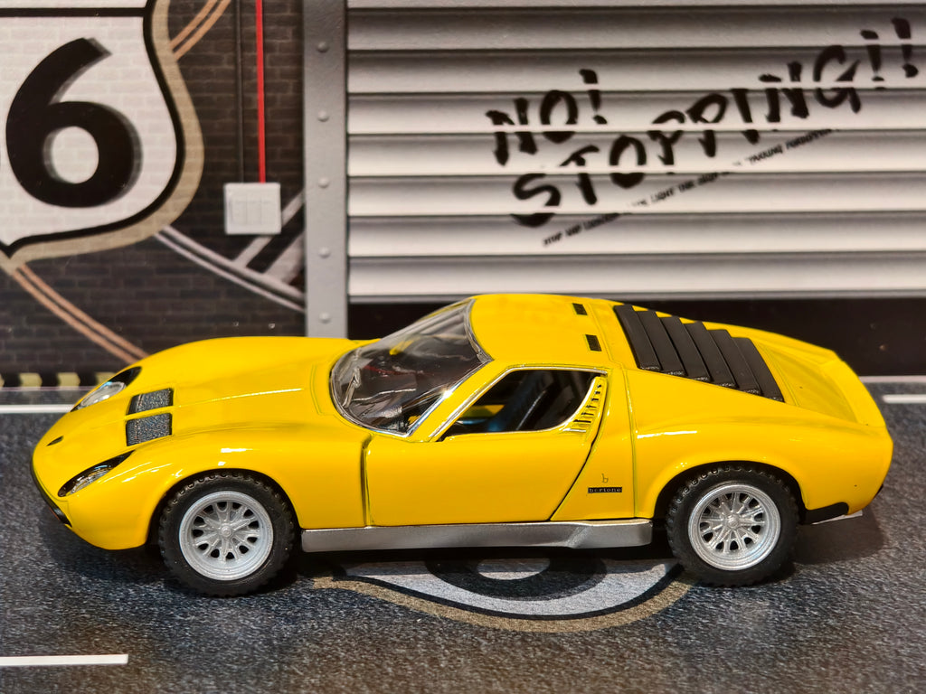 KINSMART OFFICIAL LICENSED 1971 Lamborghini Miura P400 SV KT5390 1:34 Scale