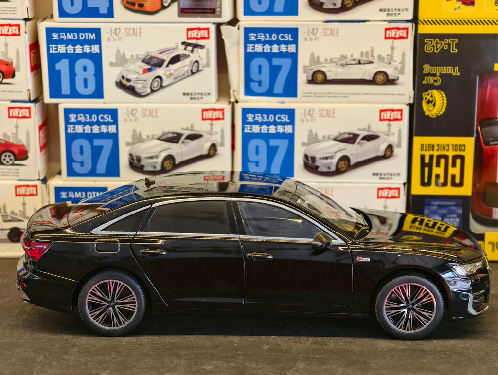 QY Toys Official Licensed Audi A6 L 1:18 Diecast Scale Model