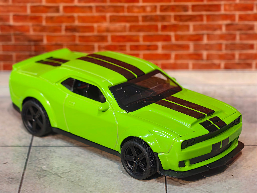 1:36 Scale Hood Openable Cars Premium detailing