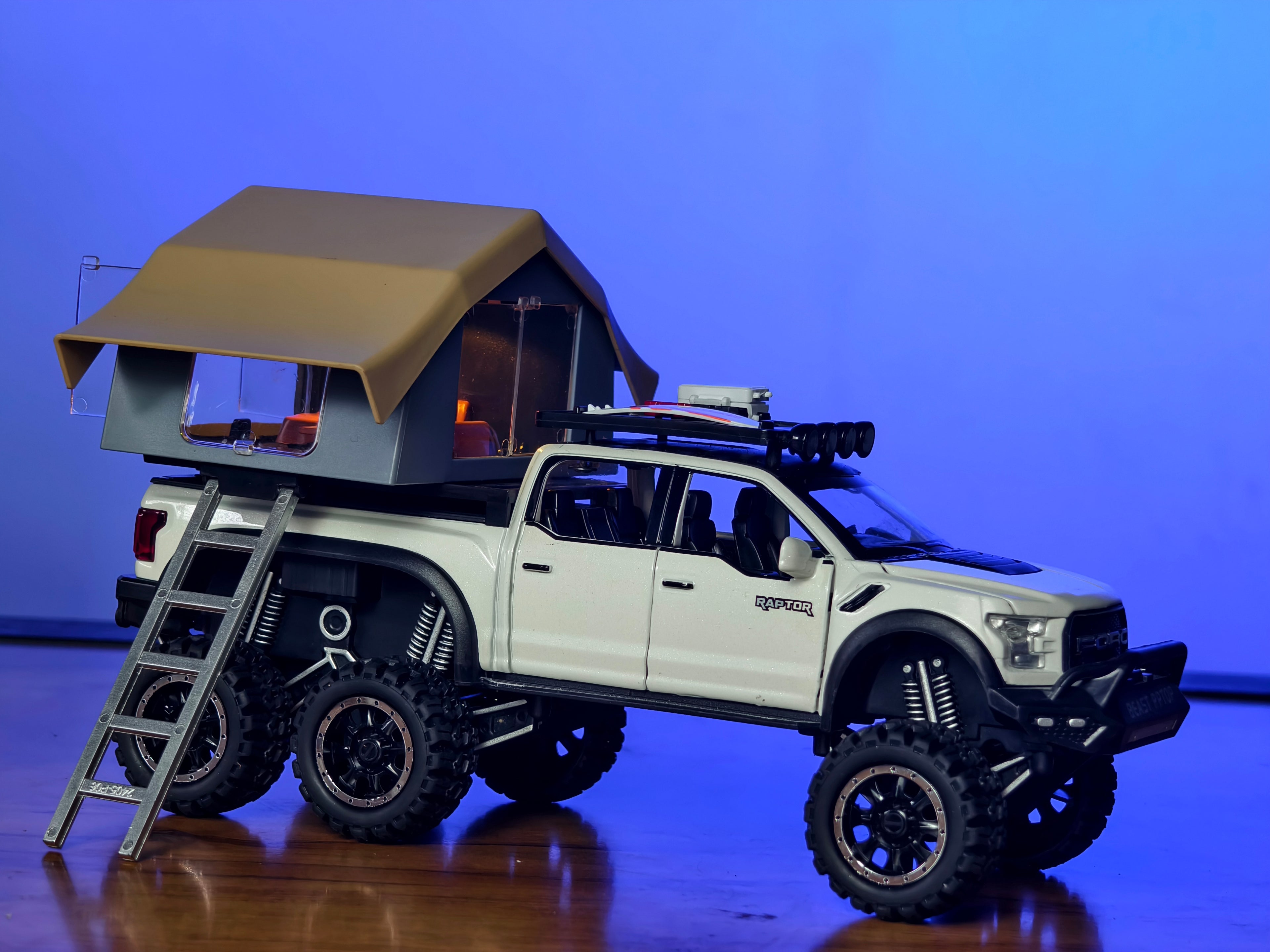 Ford Raptor F-150 Camper 1:24 Scale